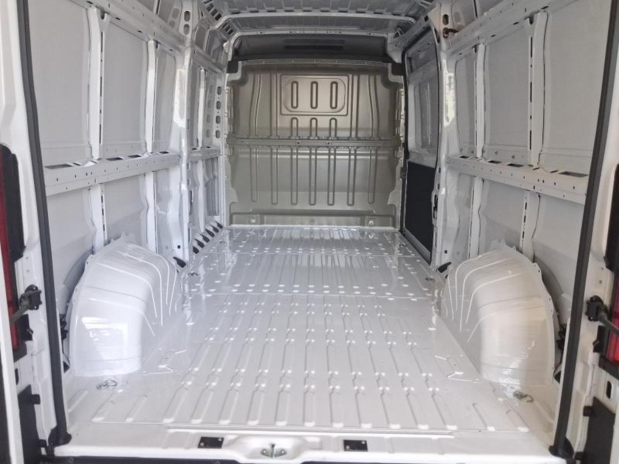 Opel Movano 35 L3H2 (2025) - Foto 8