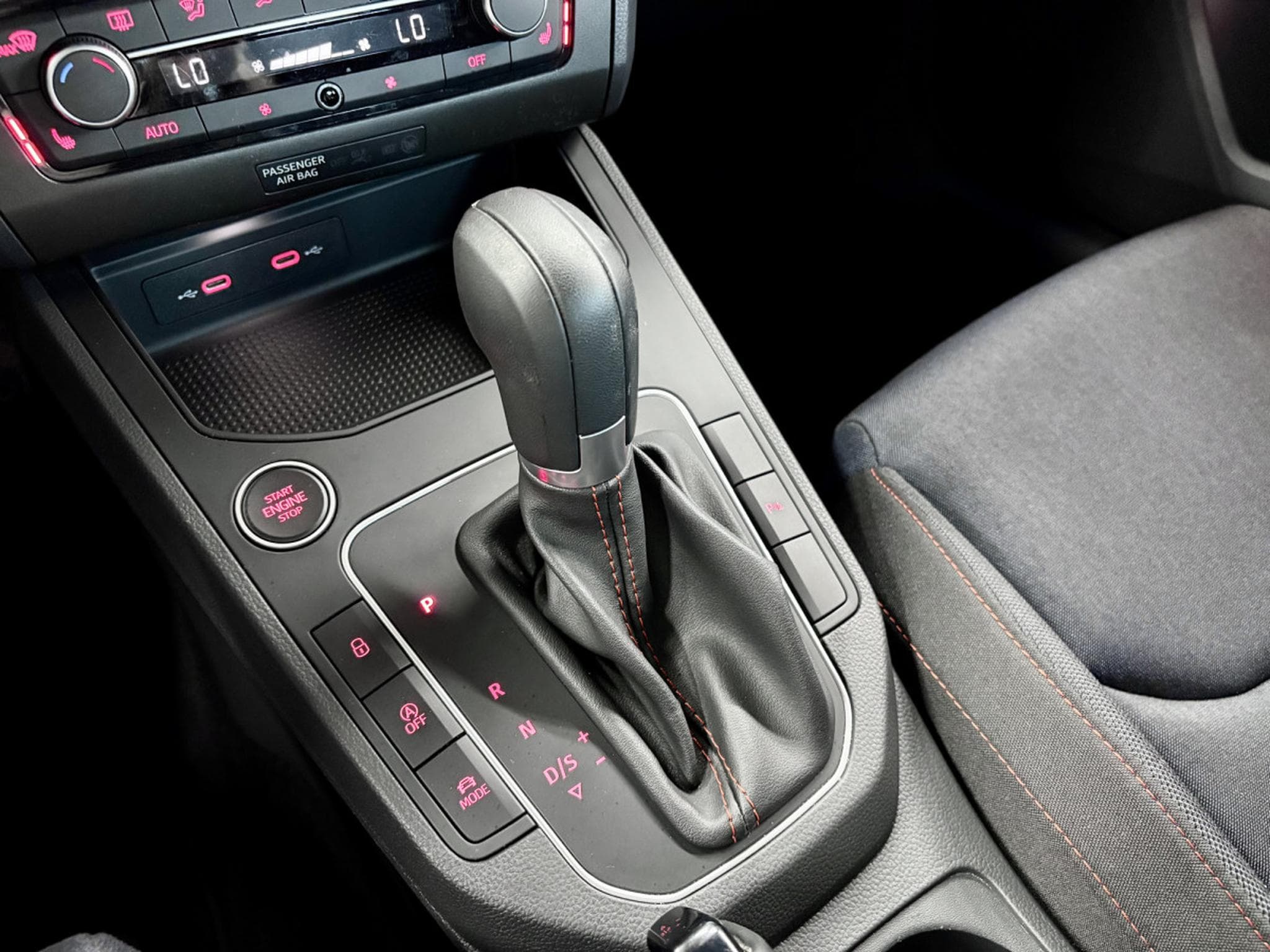 Seat Ibiza FR 115 CV  * Caméra * *Sièges Chauffants * (2025) - Foto 14