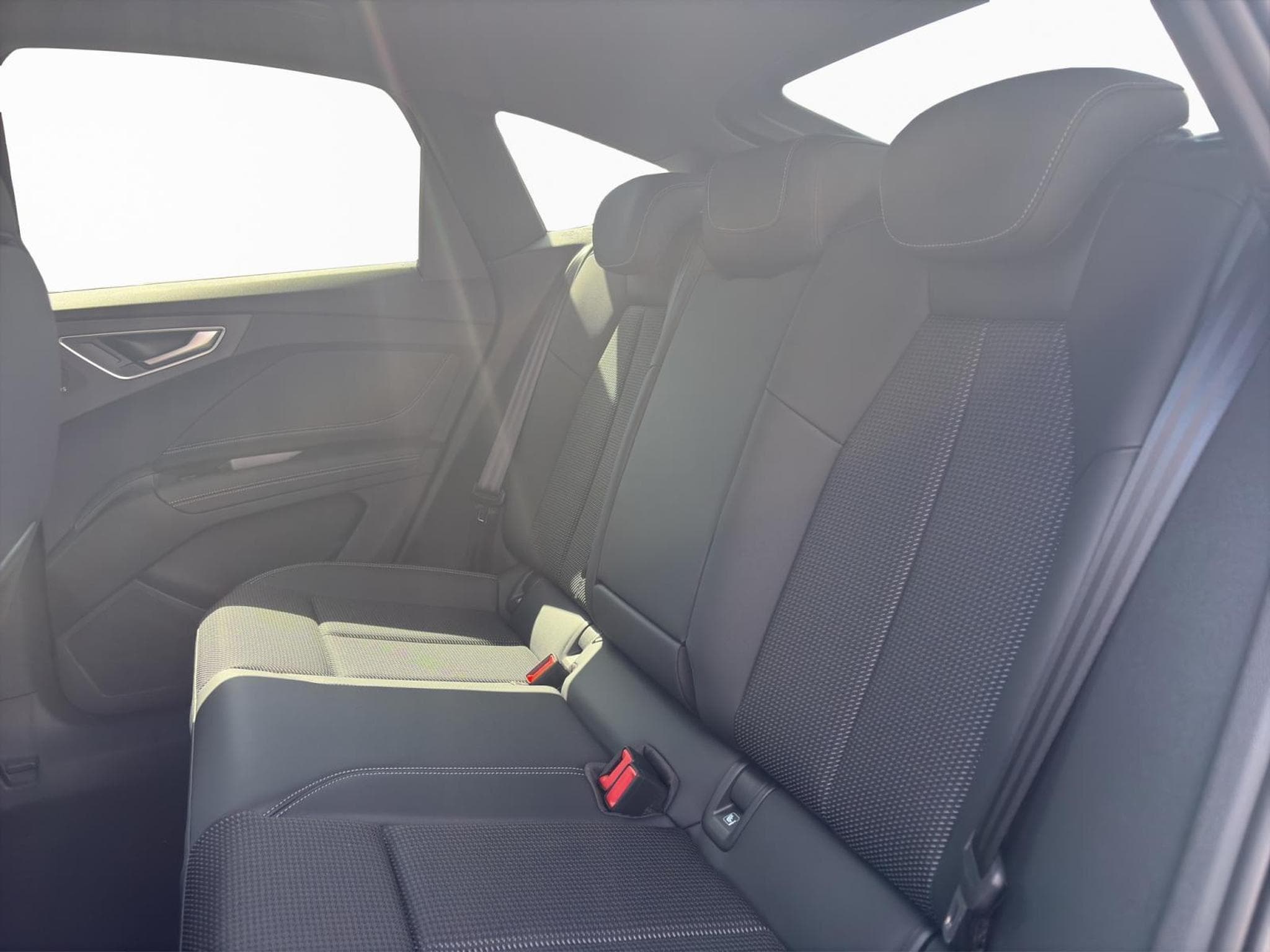Audi Q4 e-tron Sportback performance (2026) - Photo 12
