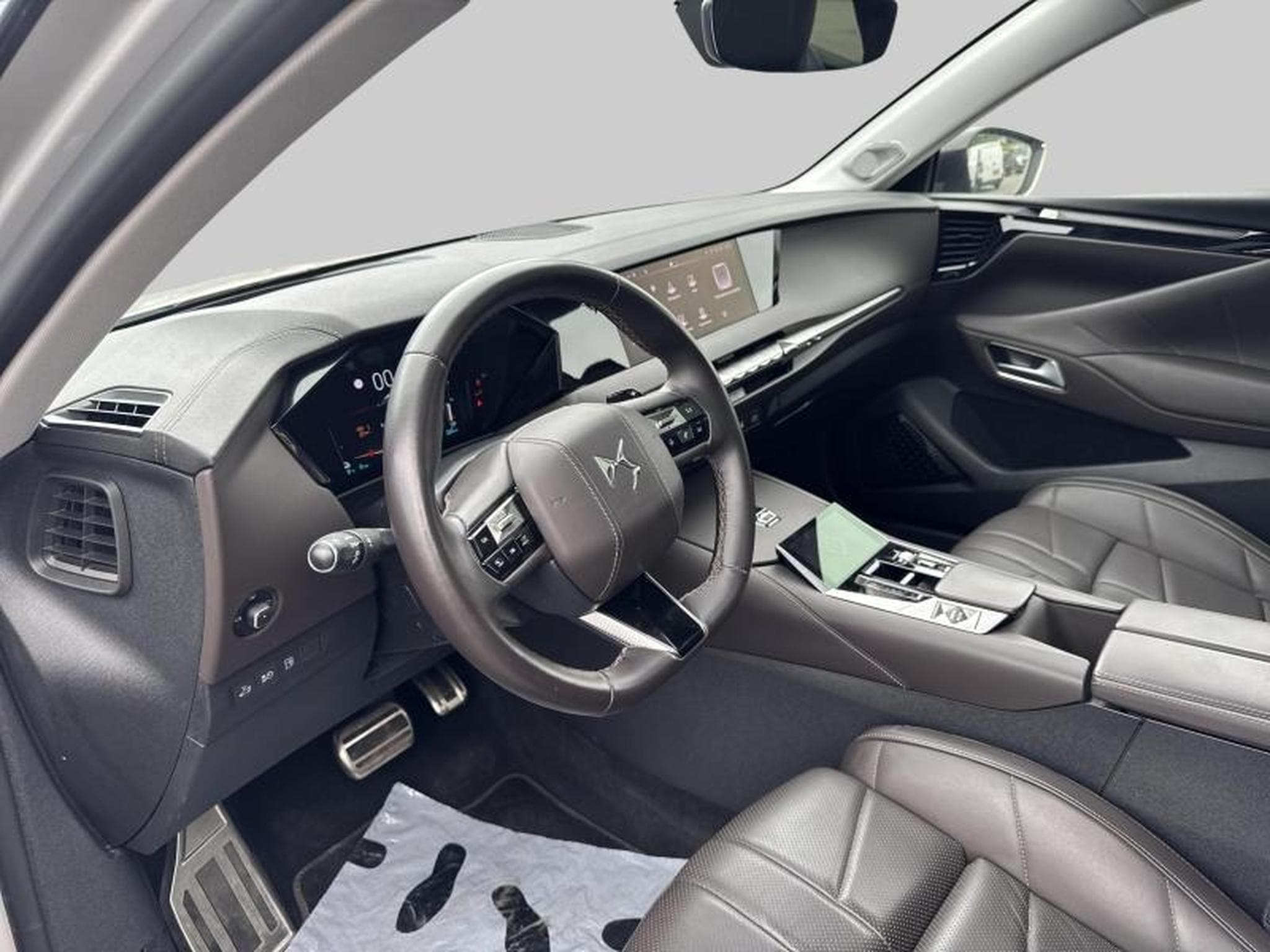 DS Automobiles DS4 Rivoli E-Tense 225 (2021) - Foto 11