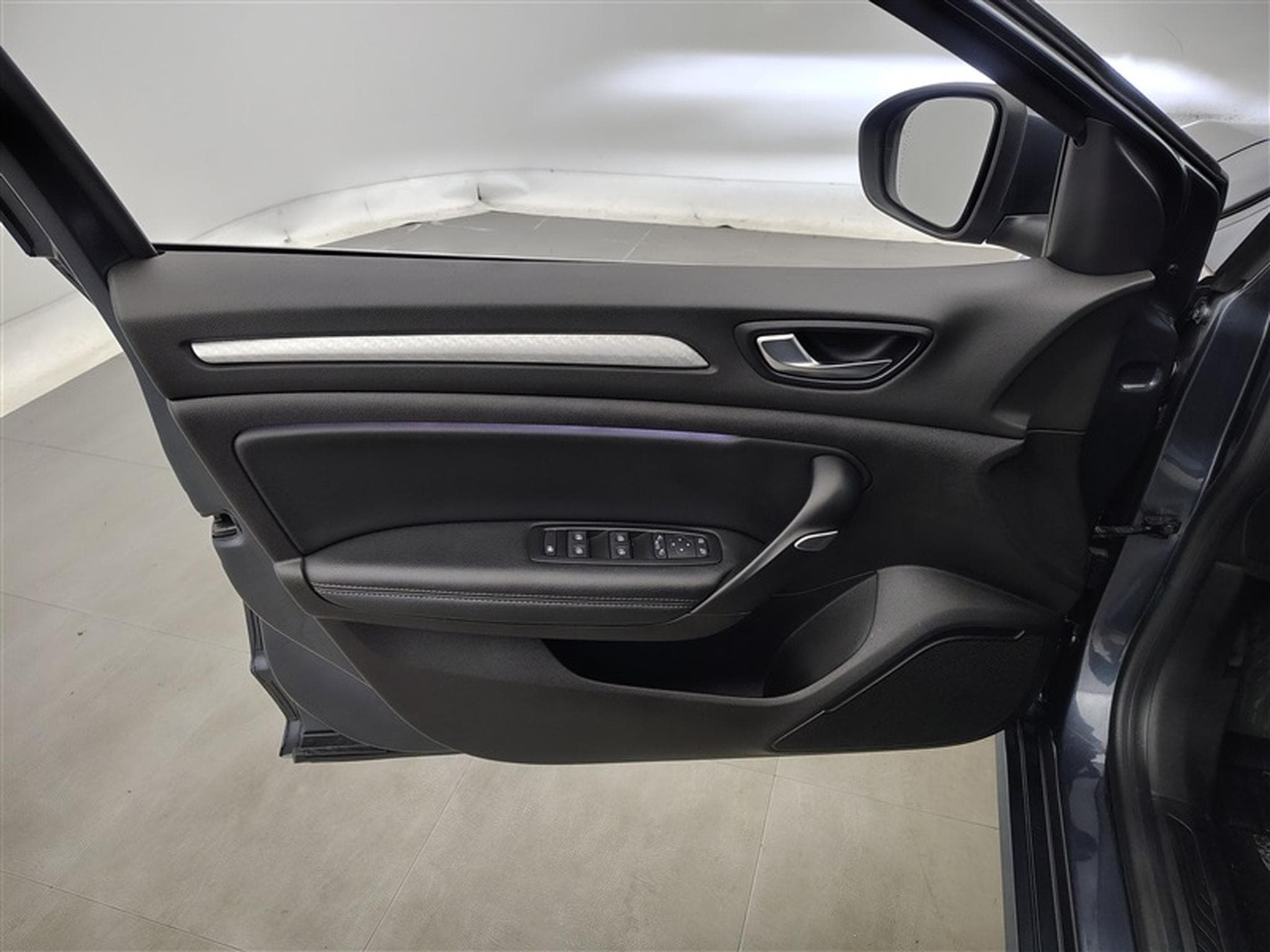 Renault Megane 1.33 TCe Edition One EDC GPF (EU6D) (2021) - Photo 17