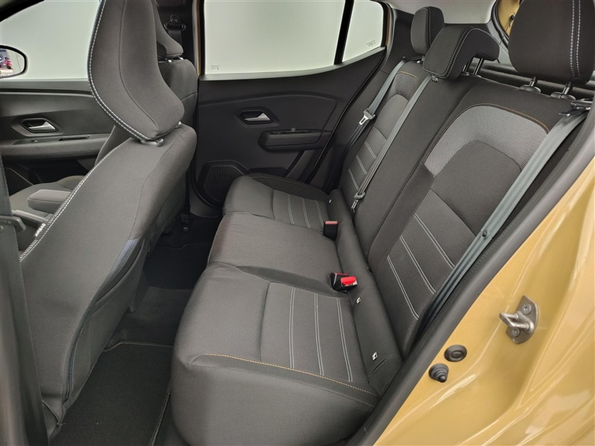 Dacia Sandero Stepway 1.0 TCe Extreme (2024) - Photo 13