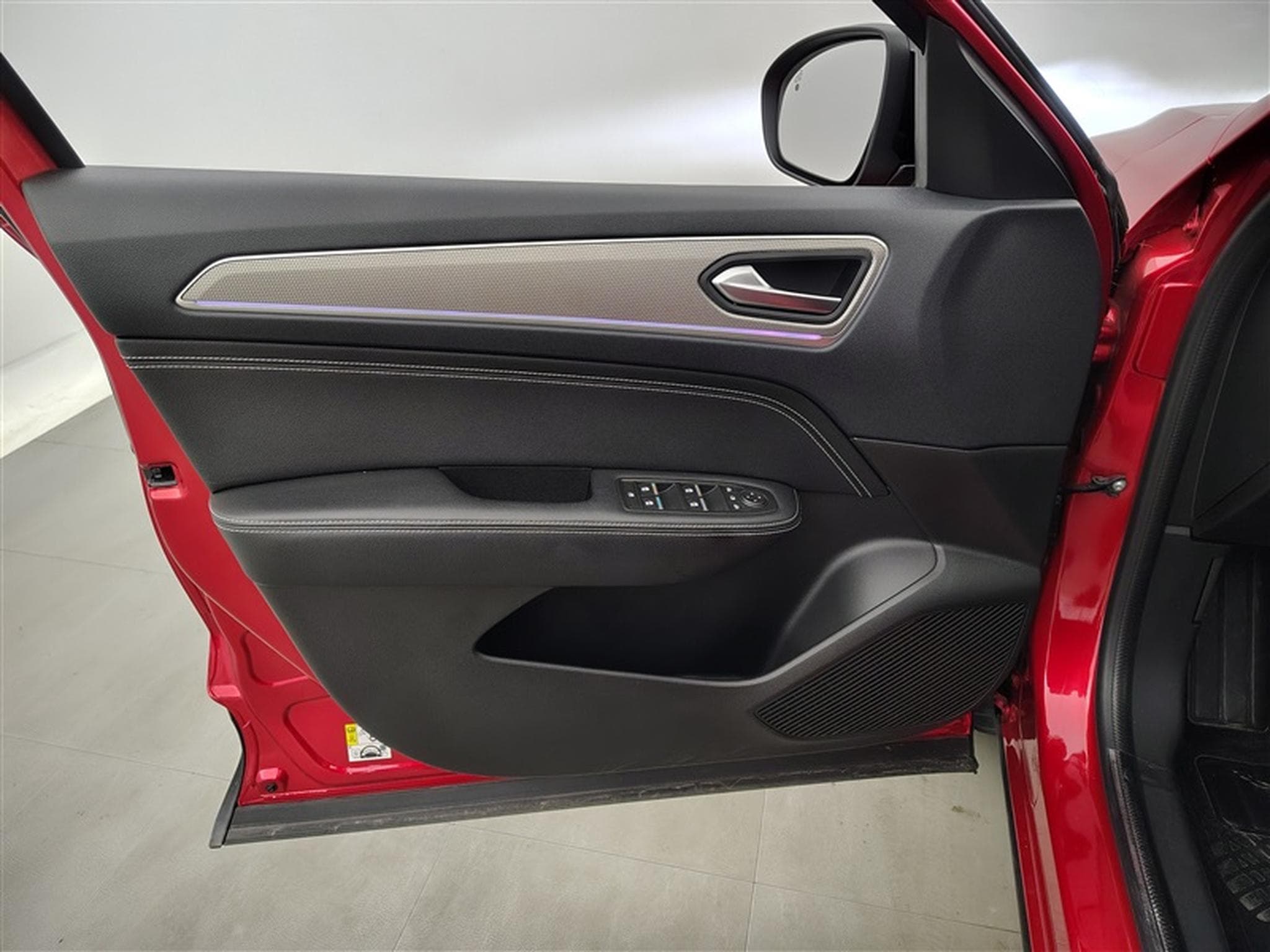 Renault Arkana E-TECH 1.6i Techno (2023) - Photo 17
