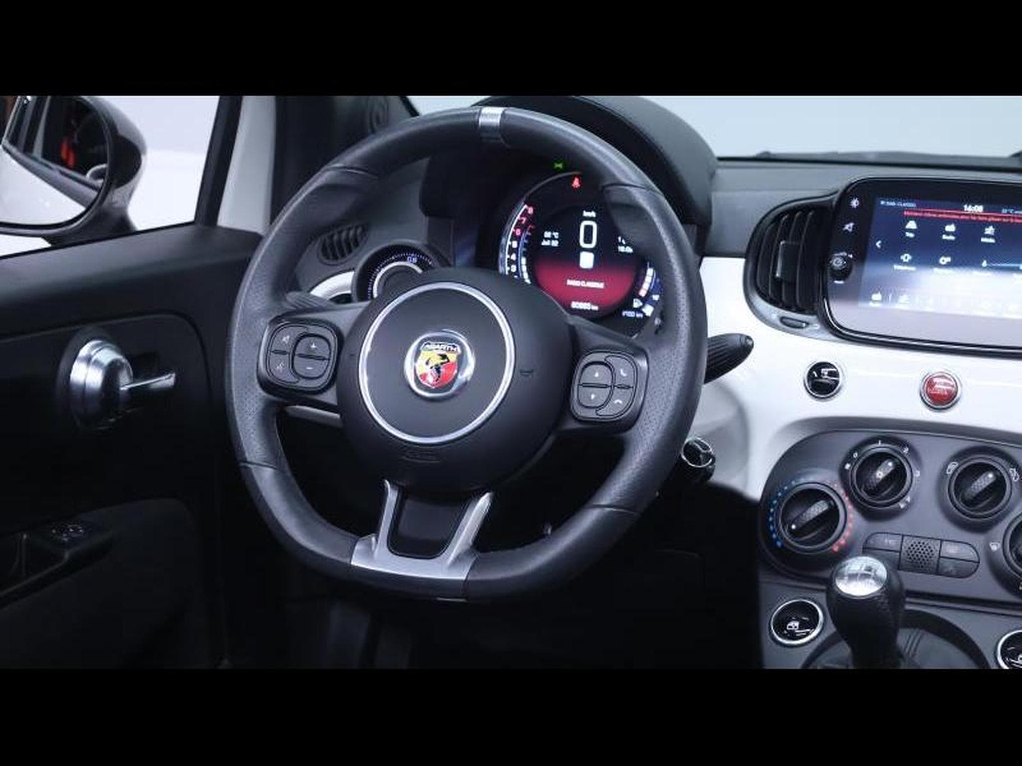 Abarth 500 C 1.4T-JET 145 cv Boite manuelle (2022) - Foto 21