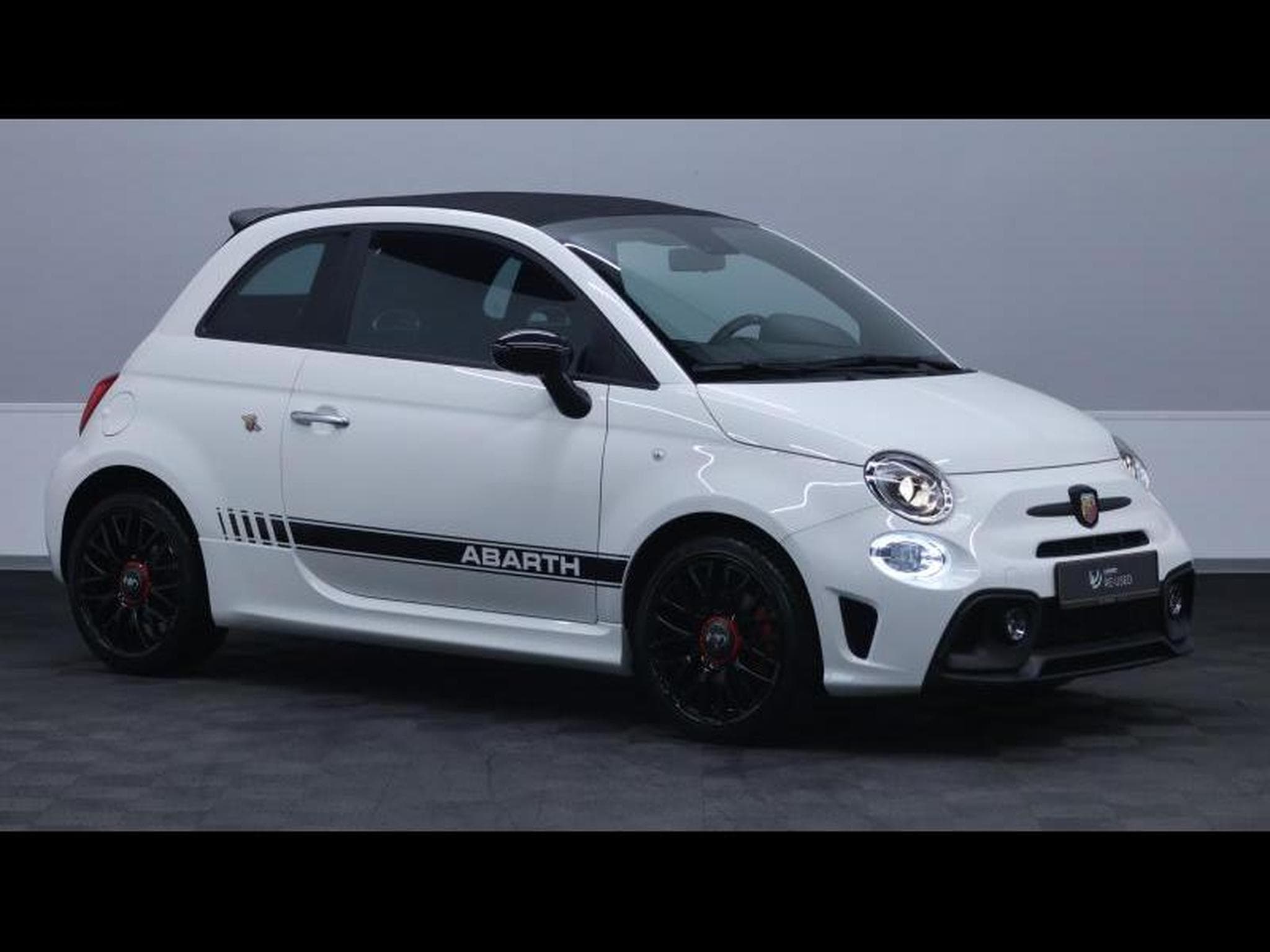 Abarth 500 C 1.4T-JET 145 cv Boite manuelle (2022) - Foto 3