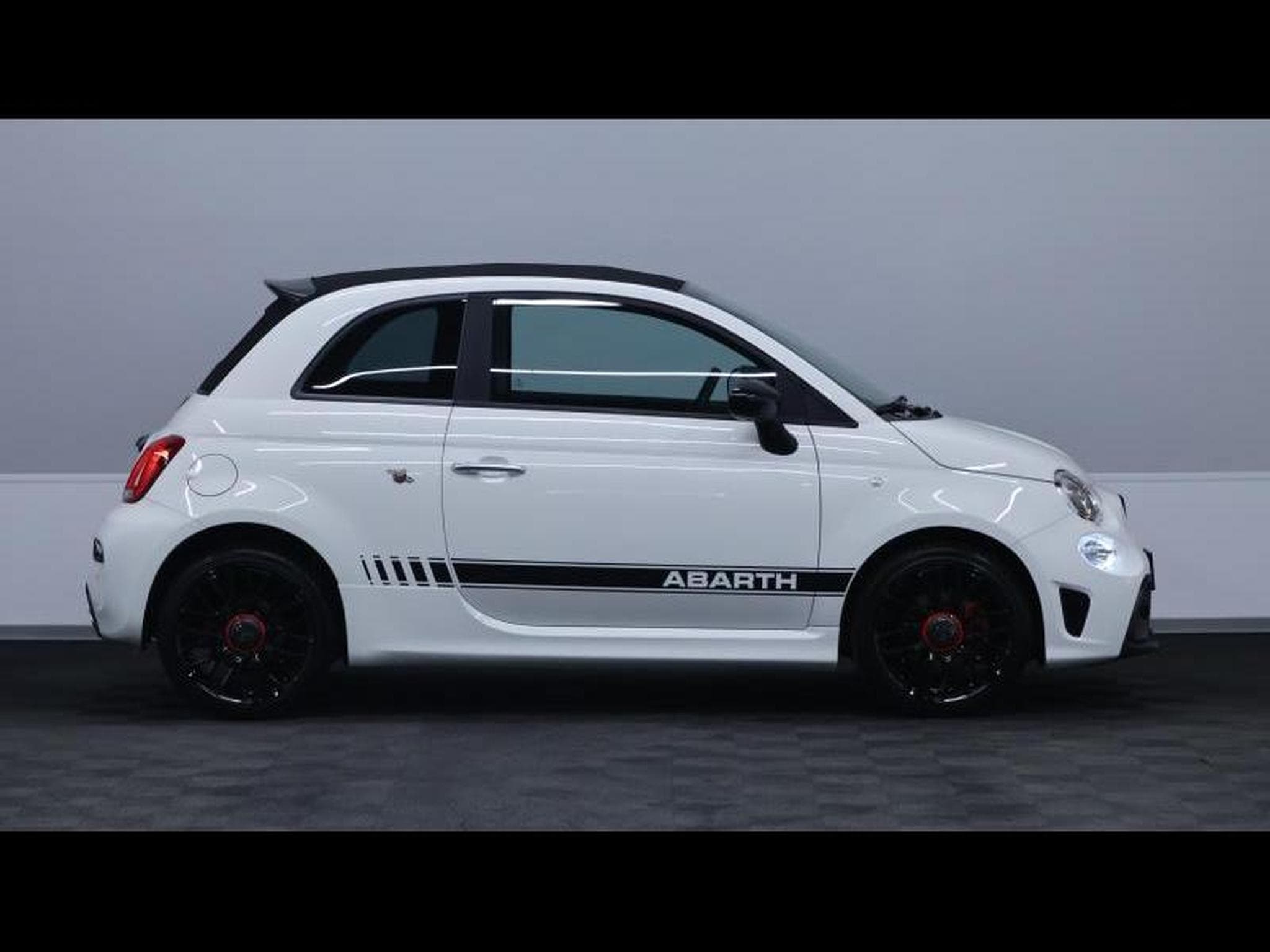 Abarth 500 C 1.4T-JET 145 cv Boite manuelle (2022) - Foto 4