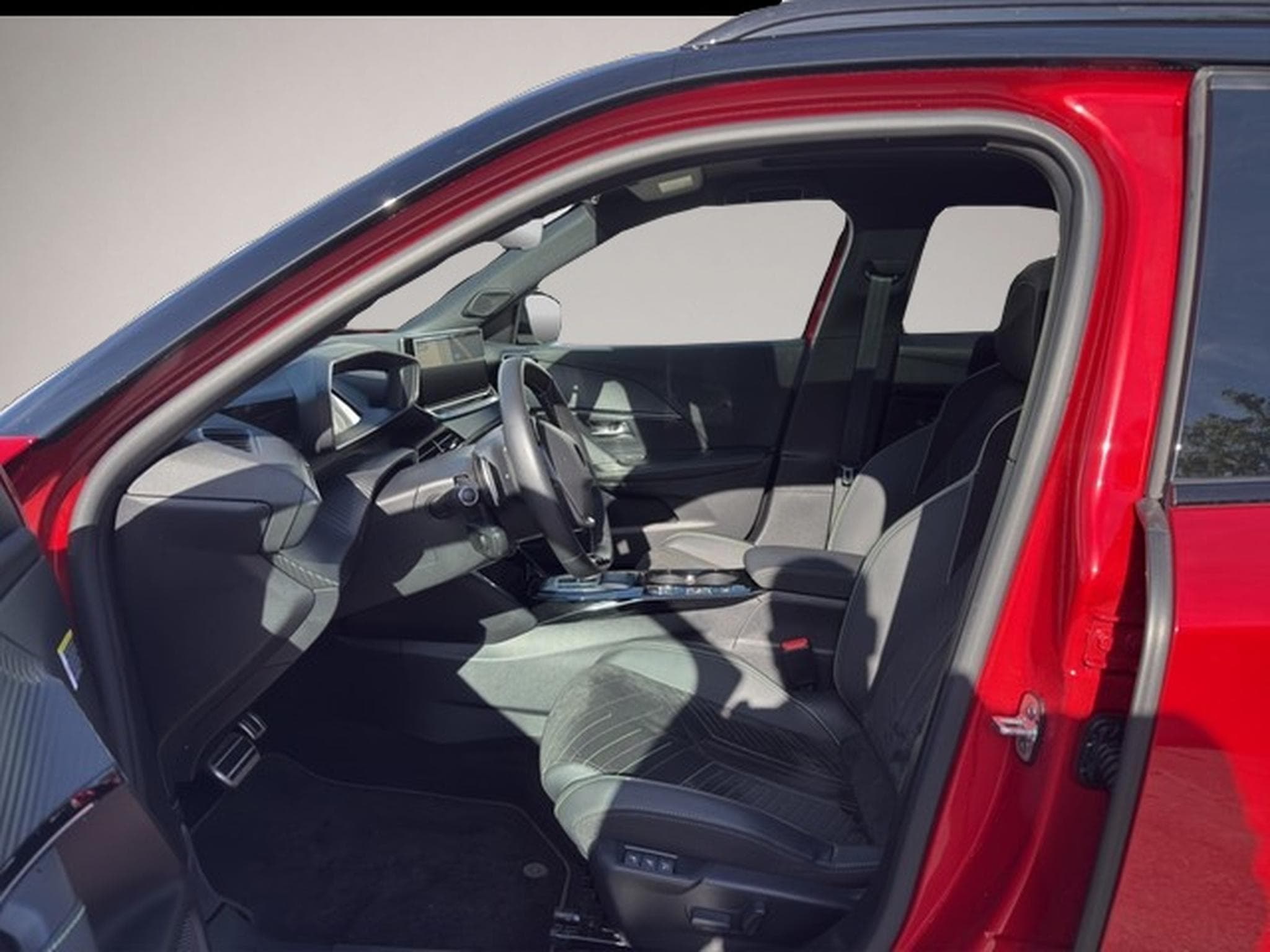 Peugeot 2008 (2024) - Photo 7