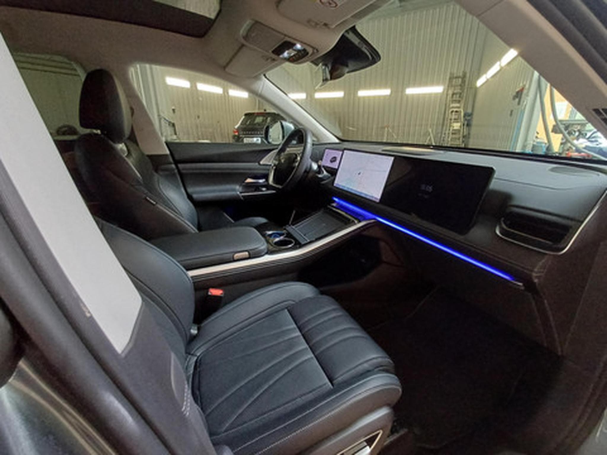 Xpeng G9 (2024) - Photo 10