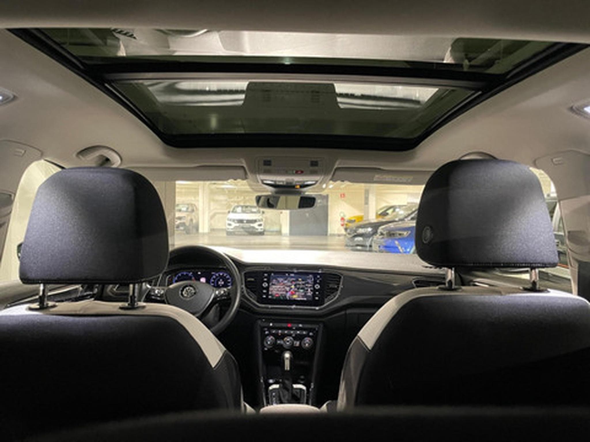 VW T-Roc 1.5 TSI ACT 110kW Style DSG7 (2019) - Photo 14