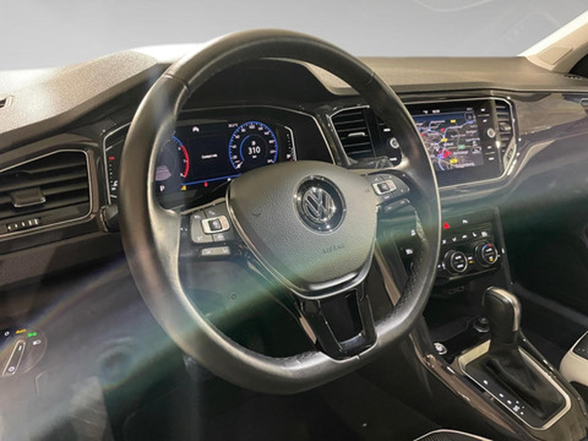 VW T-Roc 1.5 TSI ACT 110kW Style DSG7 (2019) - Photo 8