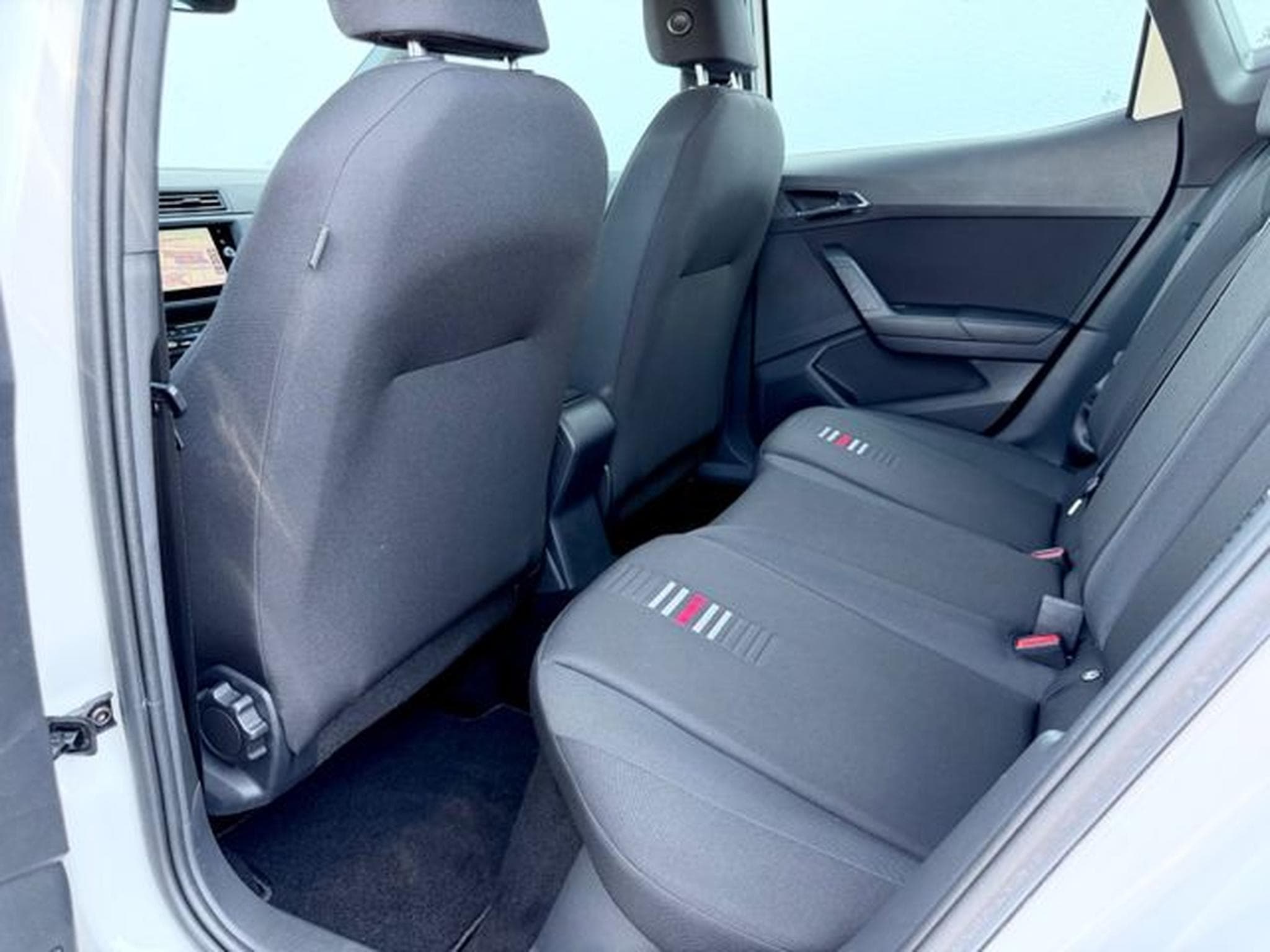 Seat Arona Arona FR  /AUTOMATIK/NAVI/CAM/1.HAND/GARANTIE/ (2020) - Photo 12