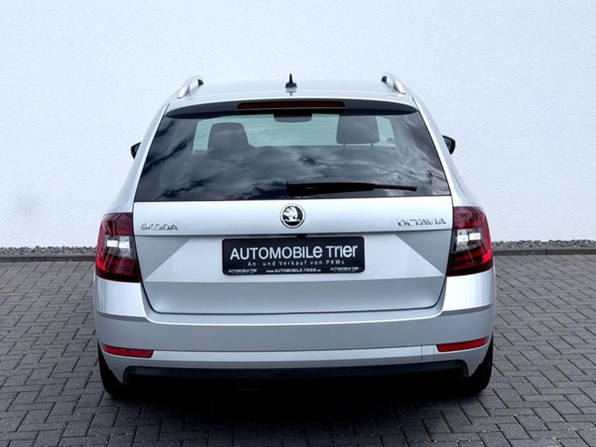 Skoda Octavia Octavia Combi 1.5 TSI DSG /NAVI/LED/ACC/CARPLAY/ (2019) - Photo 6