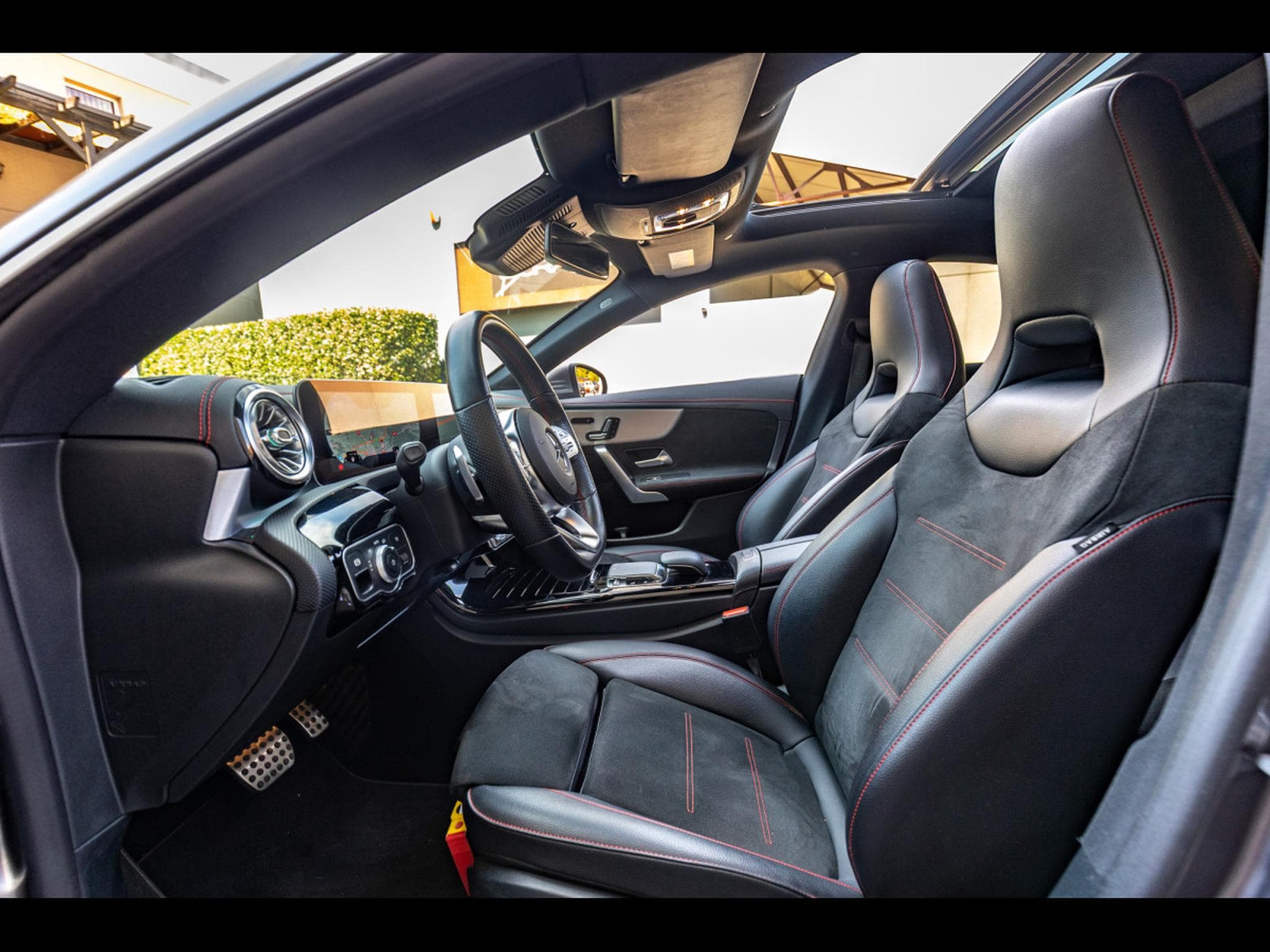 Mercedes CLA 200 COUPE AMG-LINE – MOUNTAINGRAU METALLIC (2019) - Photo 11