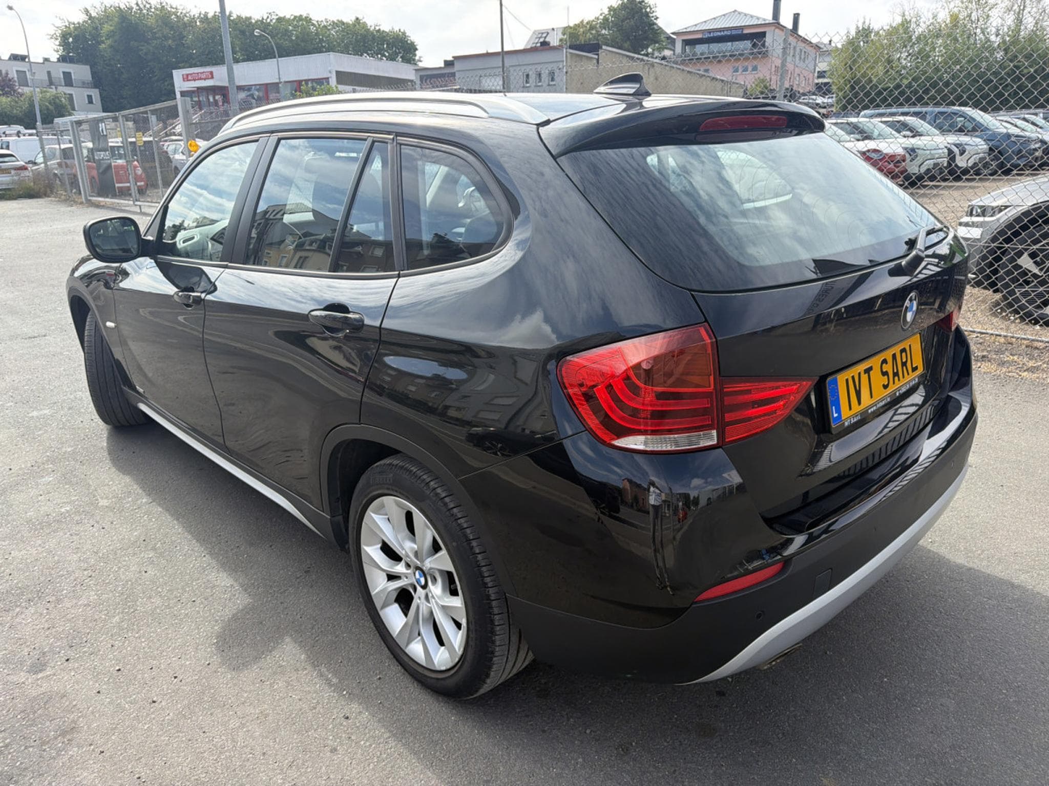 BMW X1 20D 143CV XDRIVE PACK LUXE (2011) - Photo 4