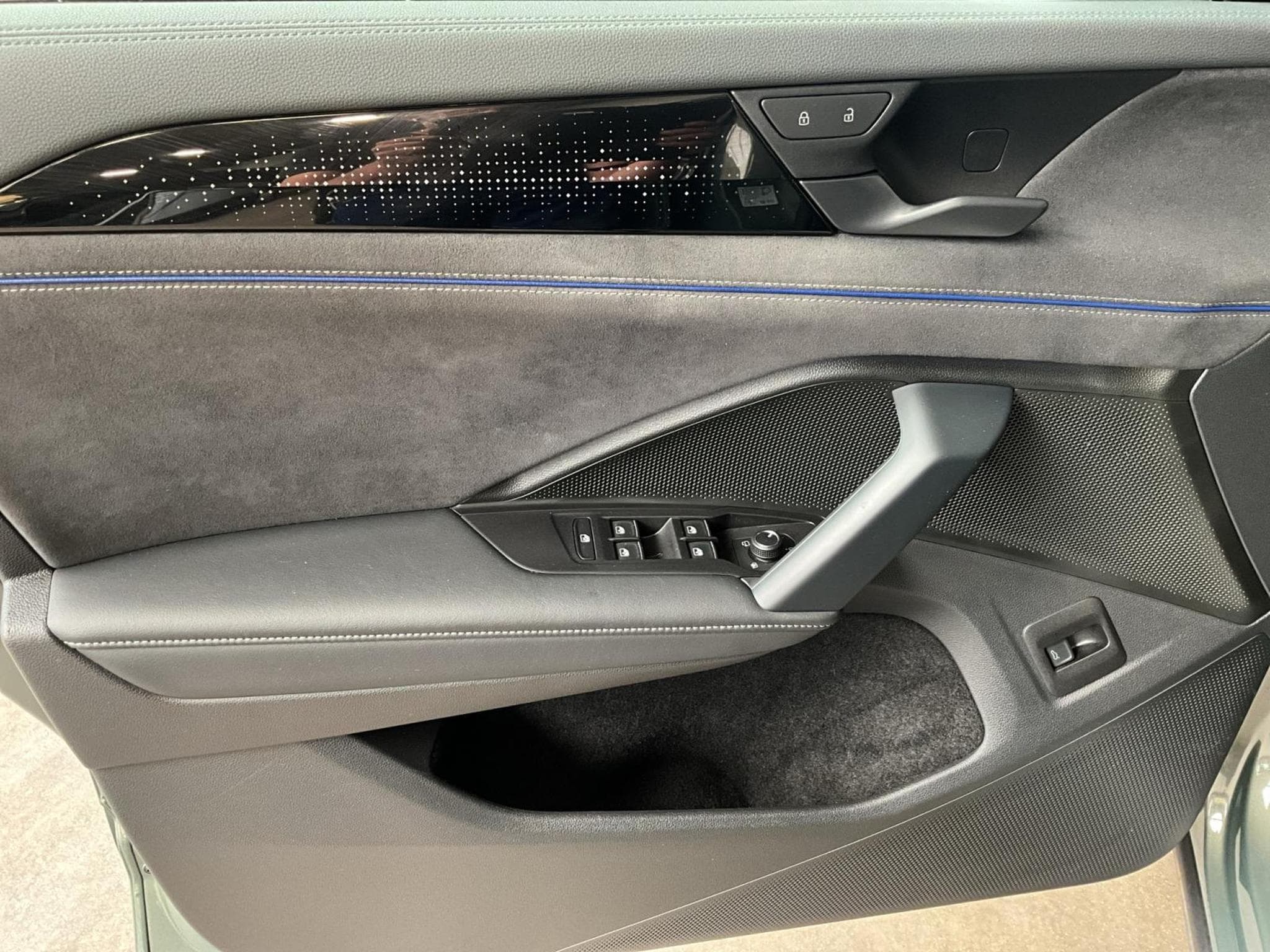 VW Tayron R-Line+DSG+4M+7Sitze+P.Confort+Pano+P.Travel+P.Info (2025) - Foto 14