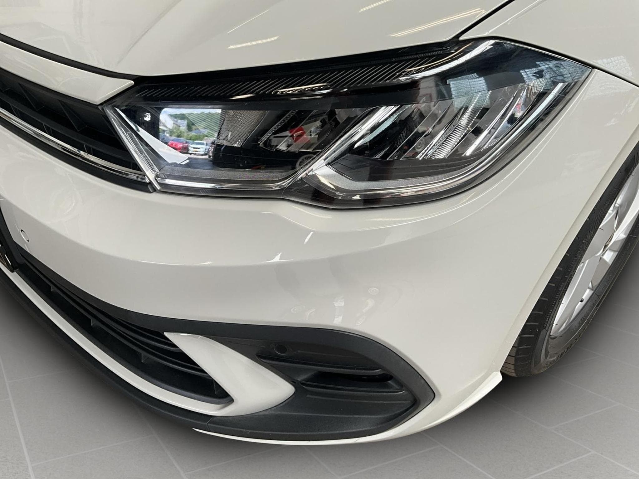 VW Polo Life+DSG+RearView+LED+Digi+ (2023) - Foto 17