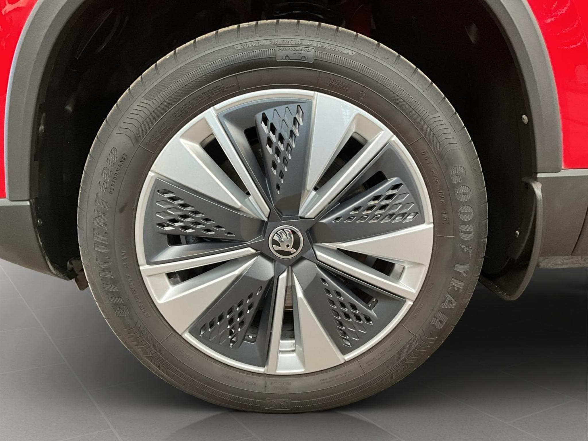 Skoda Karoq Style+DSG+LED+AHK+PANO+NAVI (2022) - Photo 8