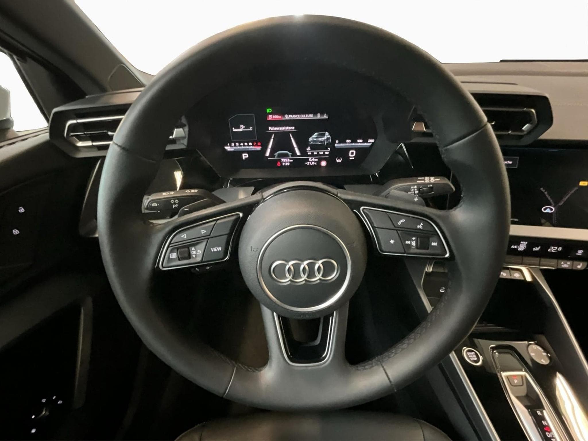 Audi A3 SB+S-line+35TFSI+S-Tronic+P.Business+Led (2025) - Photo 10