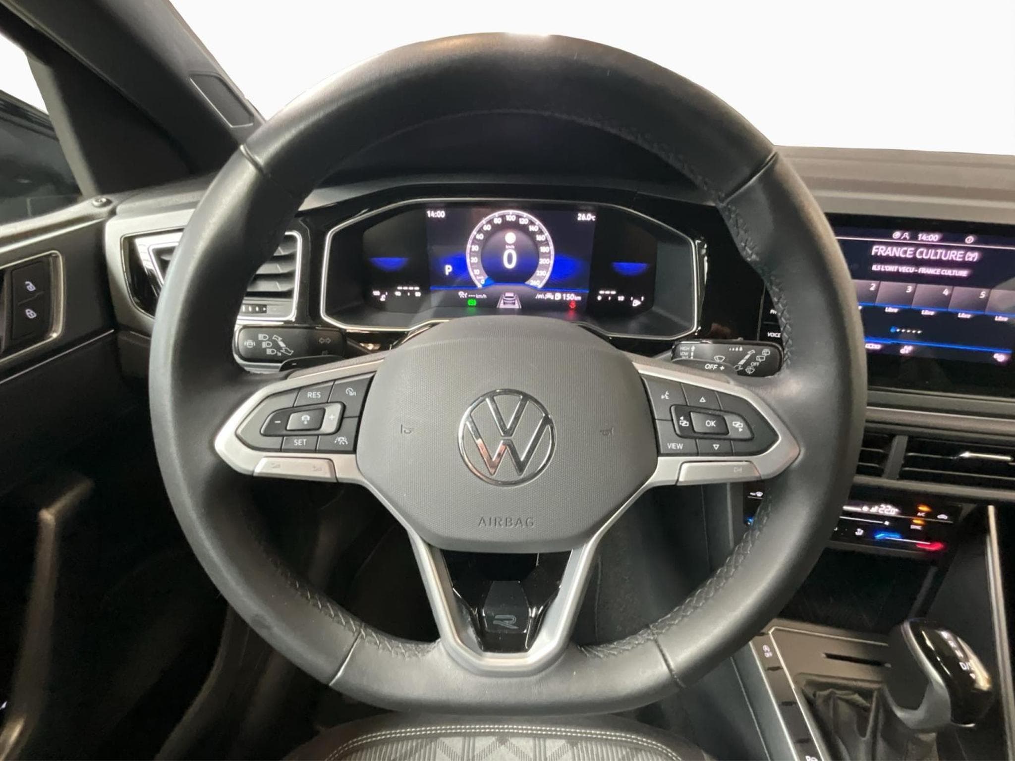 VW Polo R-Line+DSG+Park&Comfort+IQ-Drive (2025) - Photo 10