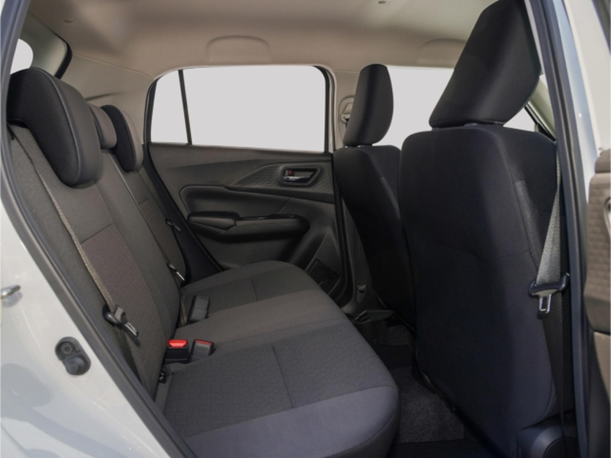 Suzuki Swift 1.2 Dualjet Hybrid Kamera Navi Automatik 8-fach bereift (2025) - Photo 9