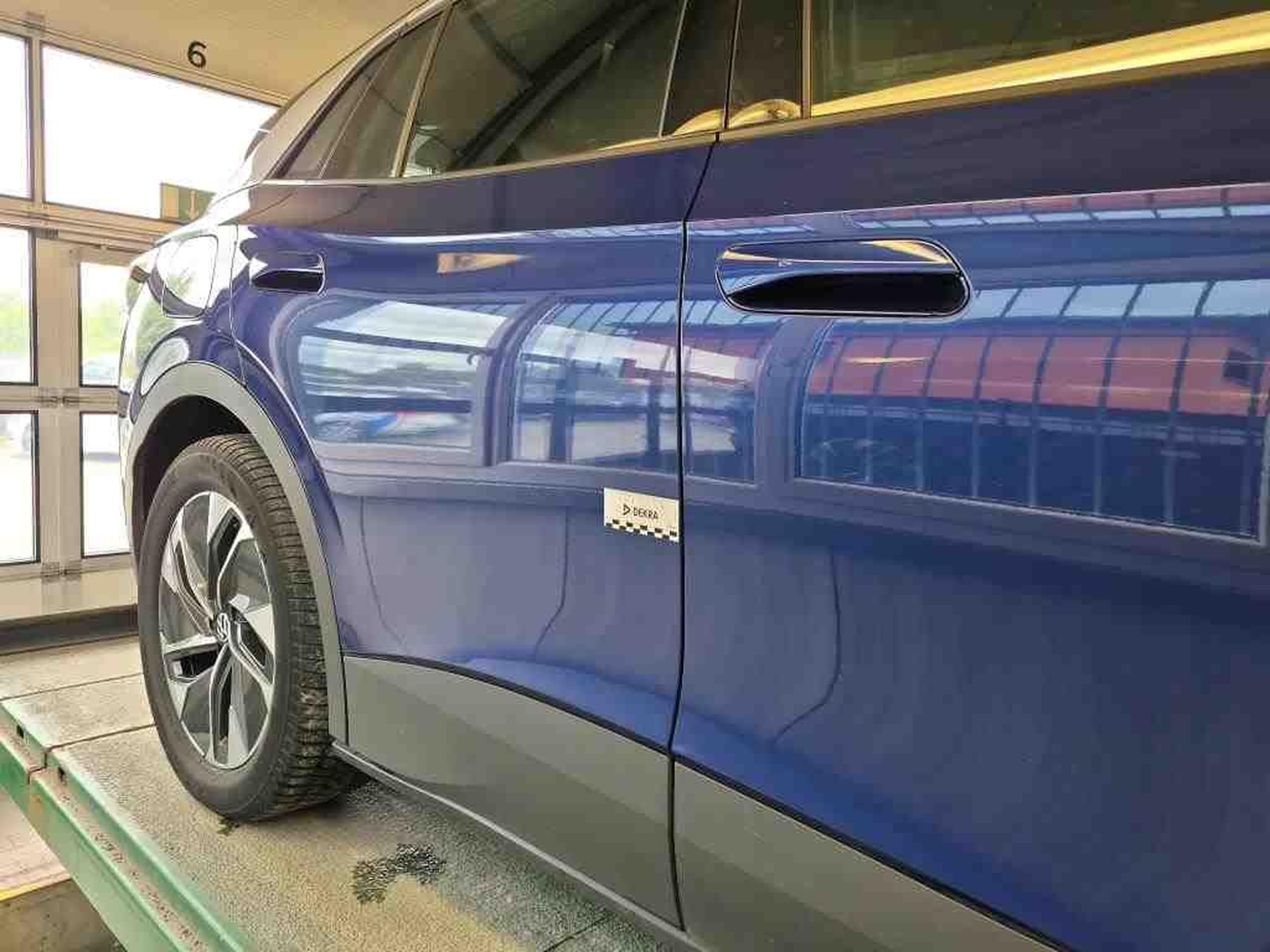 VW ID.4 Pro Performance (2023) - Foto 20