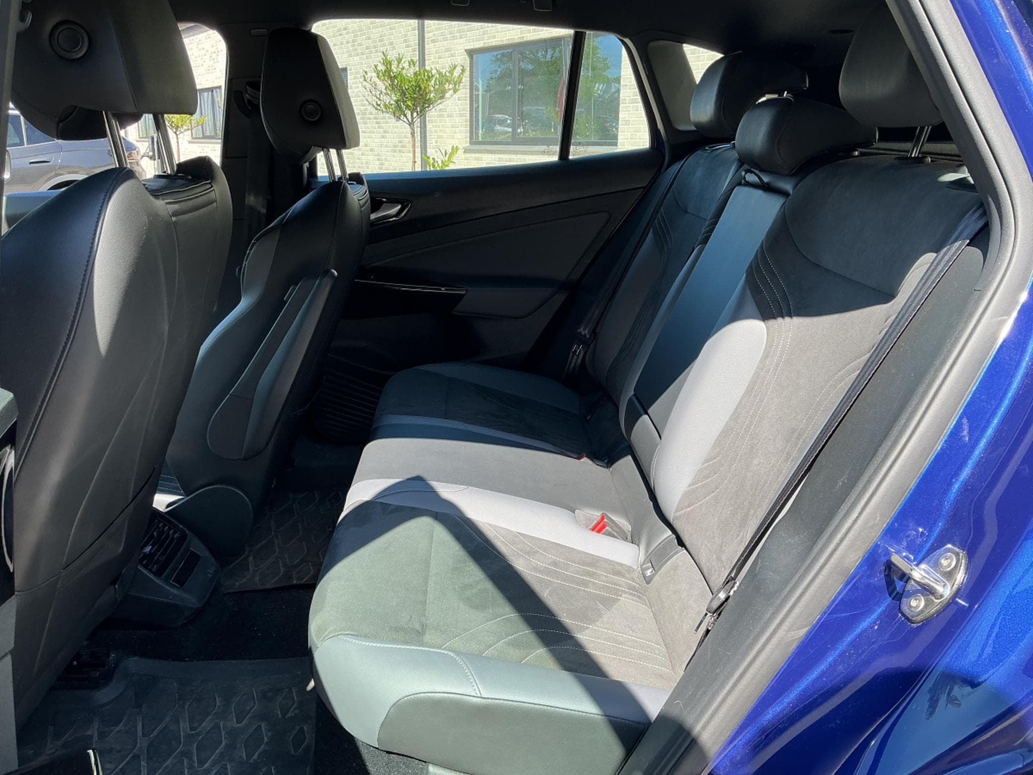 VW ID.4 Pro Performance (2023) - Foto 6