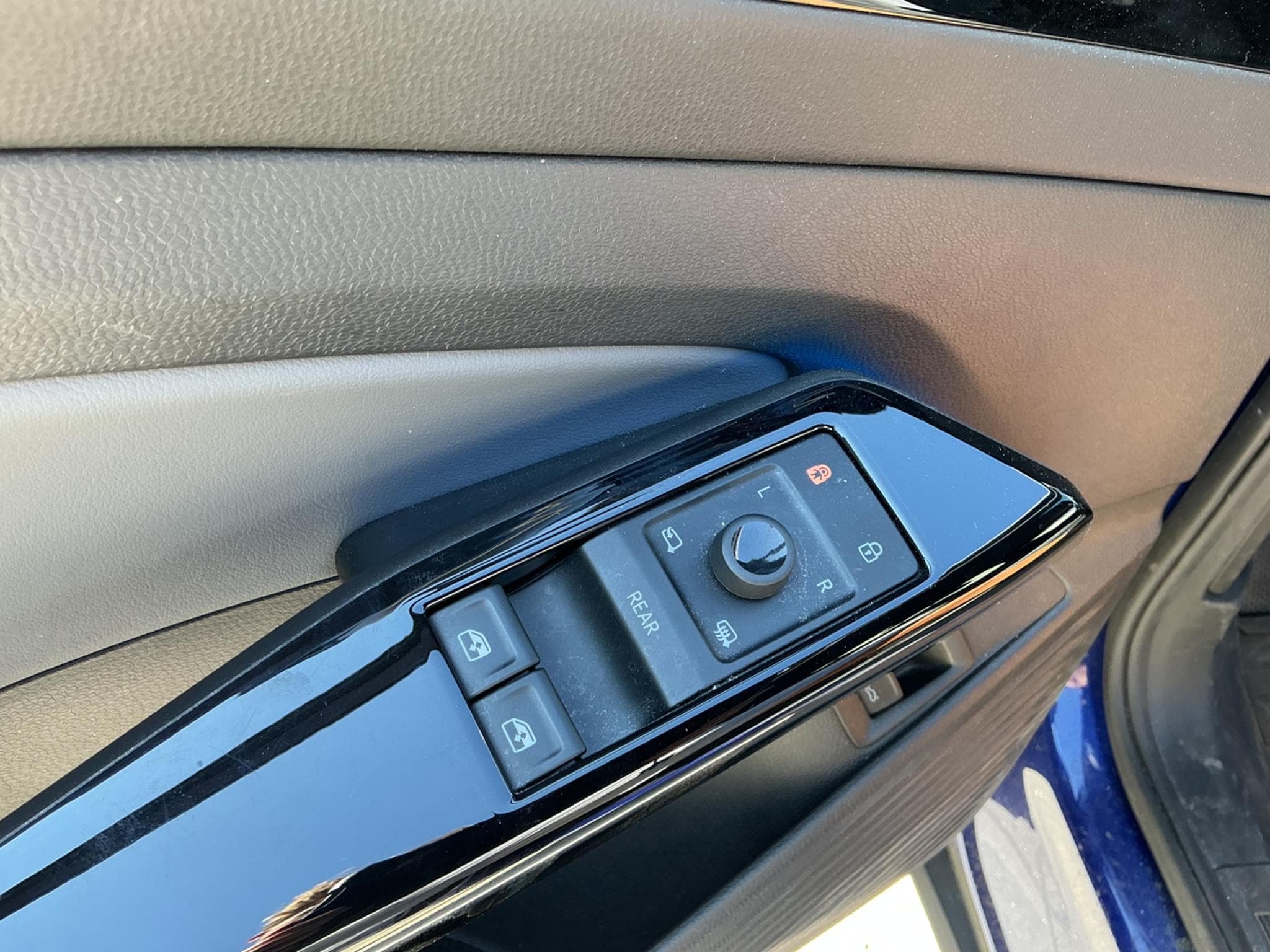 VW ID.4 Pro Performance (2023) - Foto 9