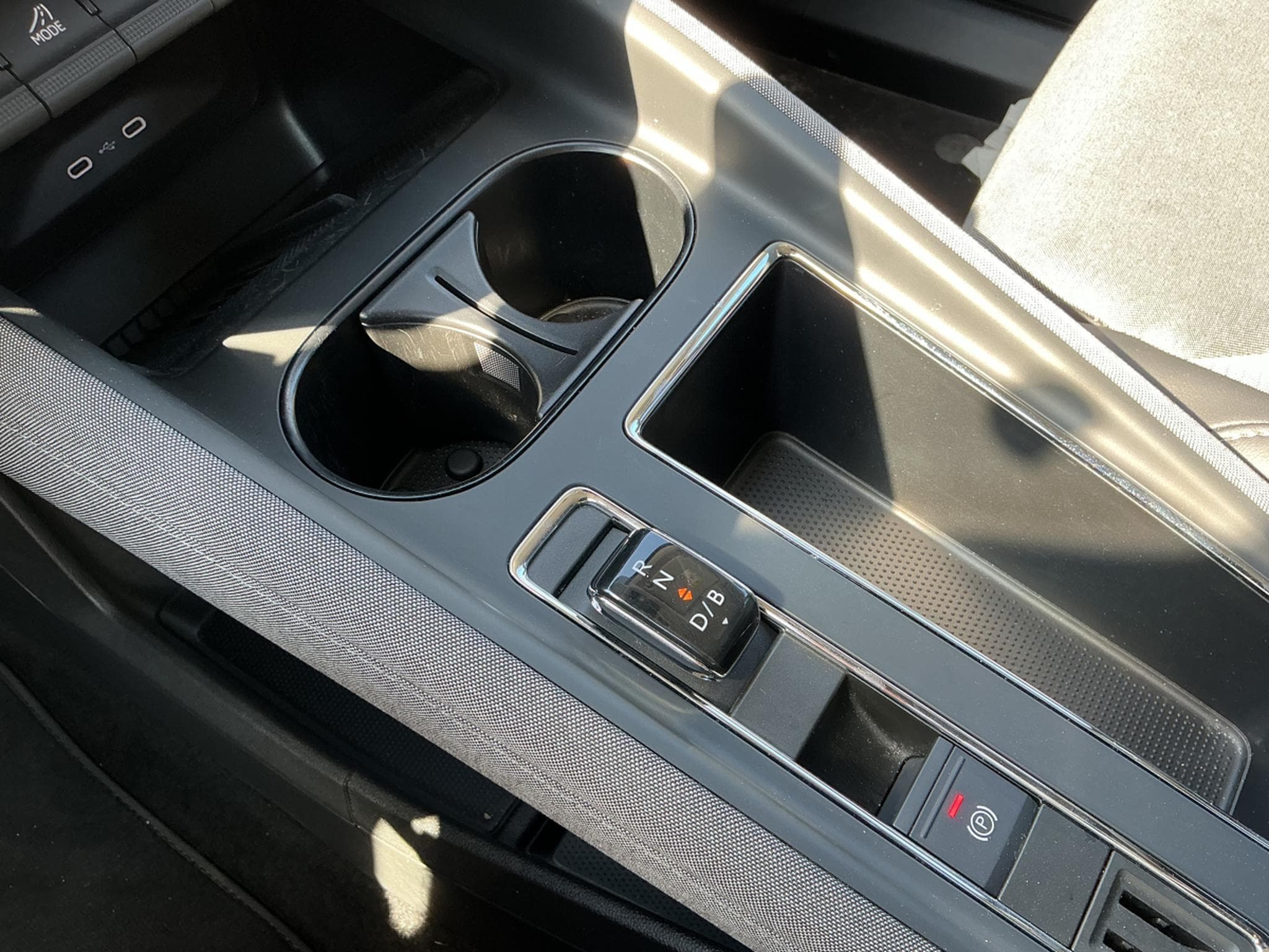 Skoda Enyaq 85X AWD (2025) - Foto 13