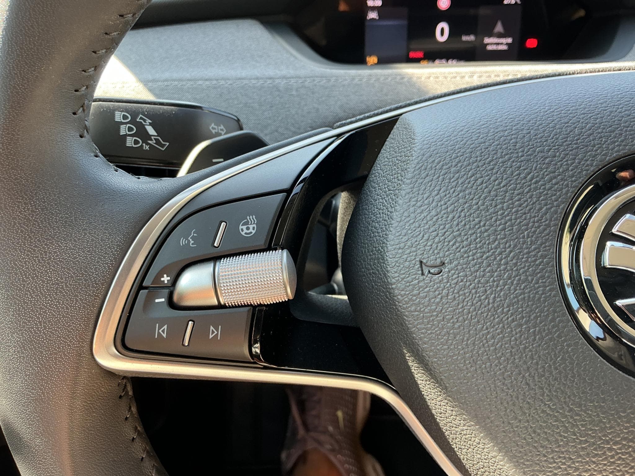Skoda Enyaq 85X AWD (2025) - Foto 16