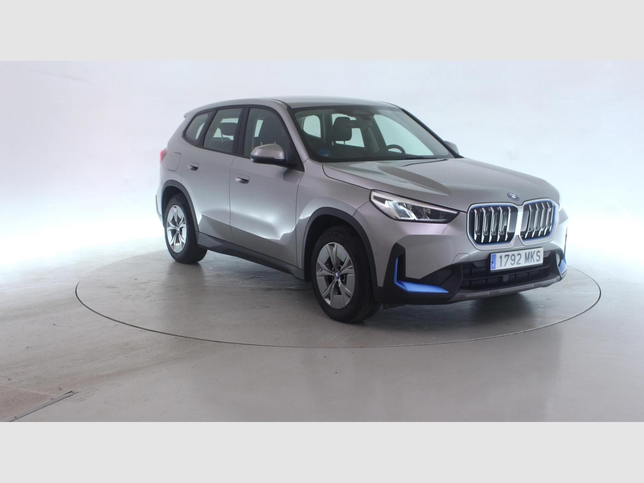 Bmw iX1 xDrive30 (2023) - Foto 2
