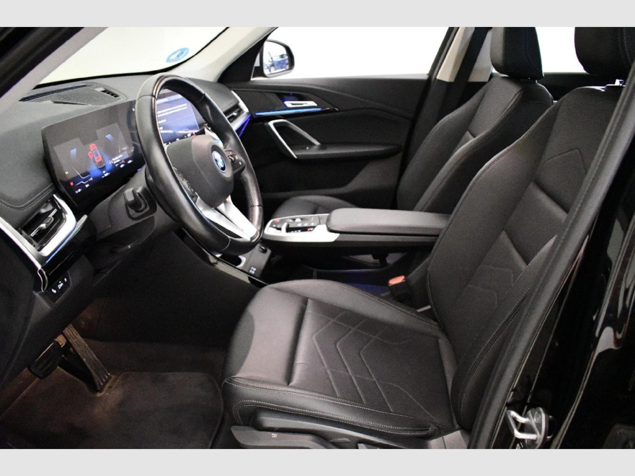 Bmw iX1 xDrive30 (2023) - Foto 6