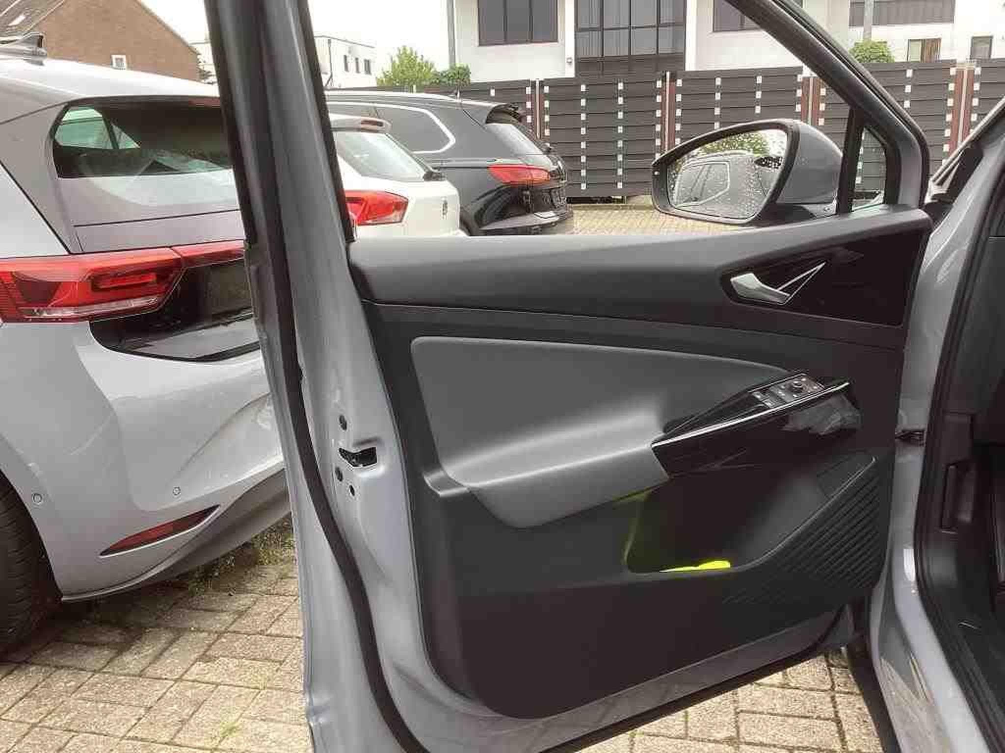 VW ID.5 Pro (2023) - Foto 11