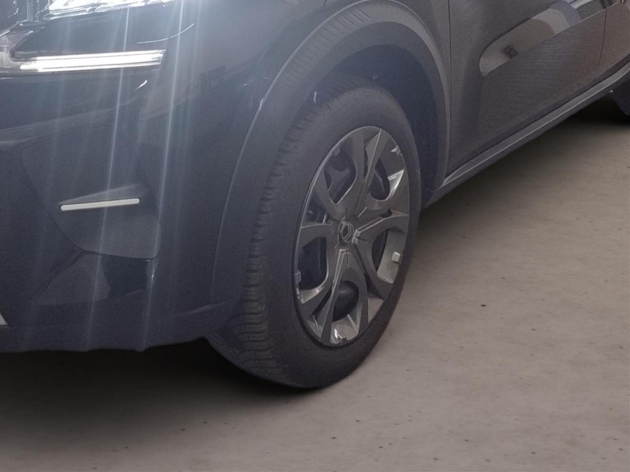 Citroen C3 Max 45 kWh *Roof in car colour (2025) - Foto 11