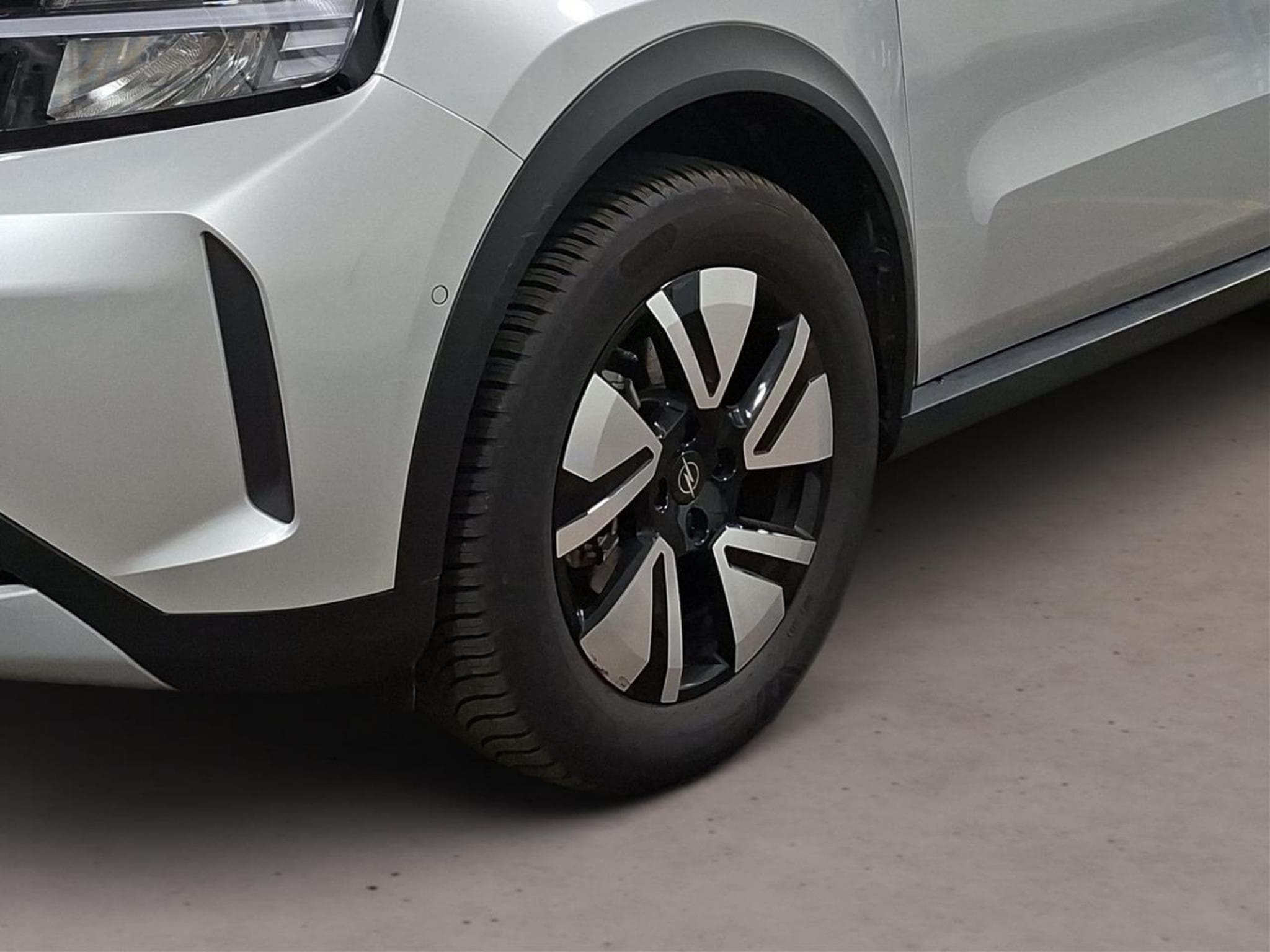 Opel Frontera GS-Line (2025) - Photo 12