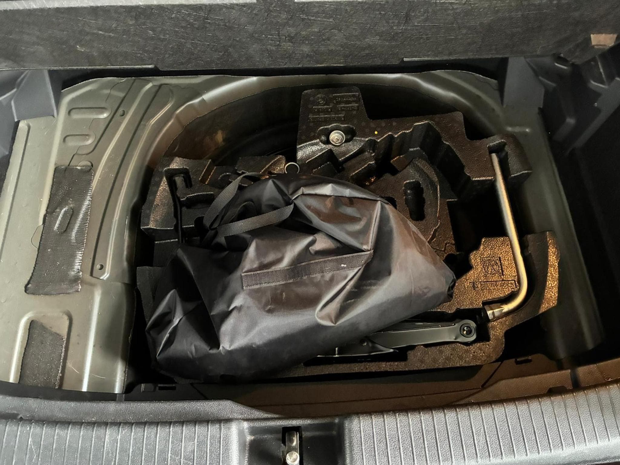 VW T-Cross Life (2025) - Photo 9