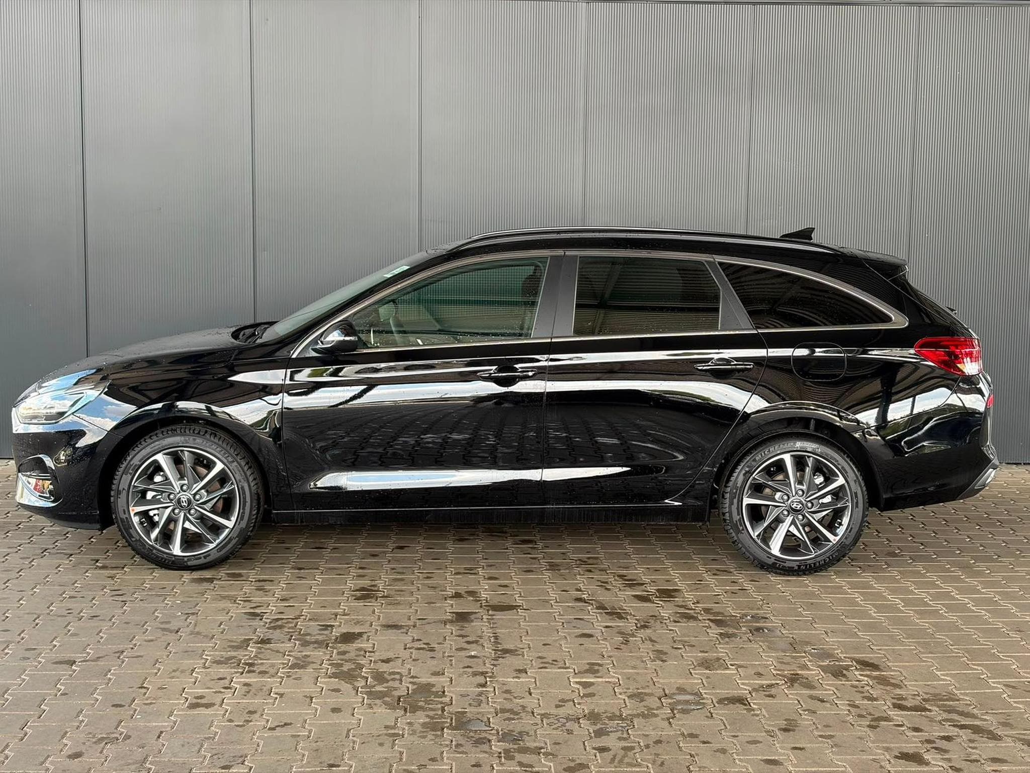 Hyundai i30 Comfort Plus Kombi (2025) - Photo 2
