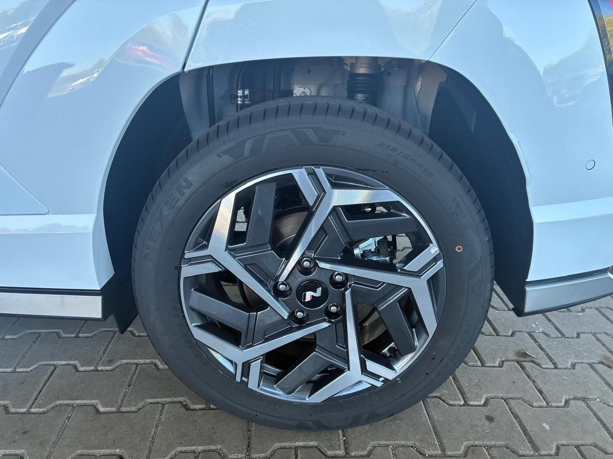 Hyundai Kona N-Line (2025) - Photo 11