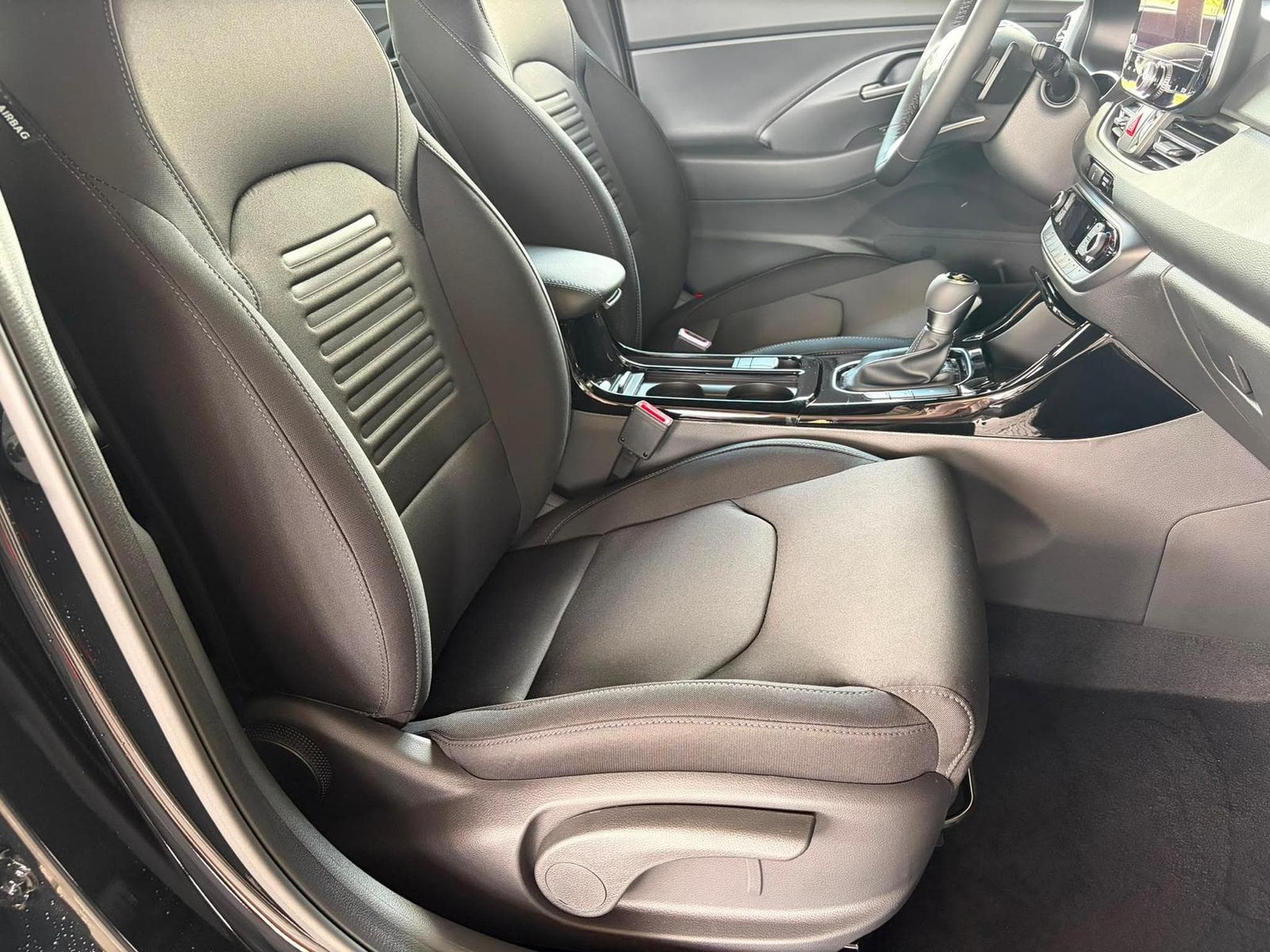 Hyundai i30 Comfort Plus Kombi (2025) - Photo 9