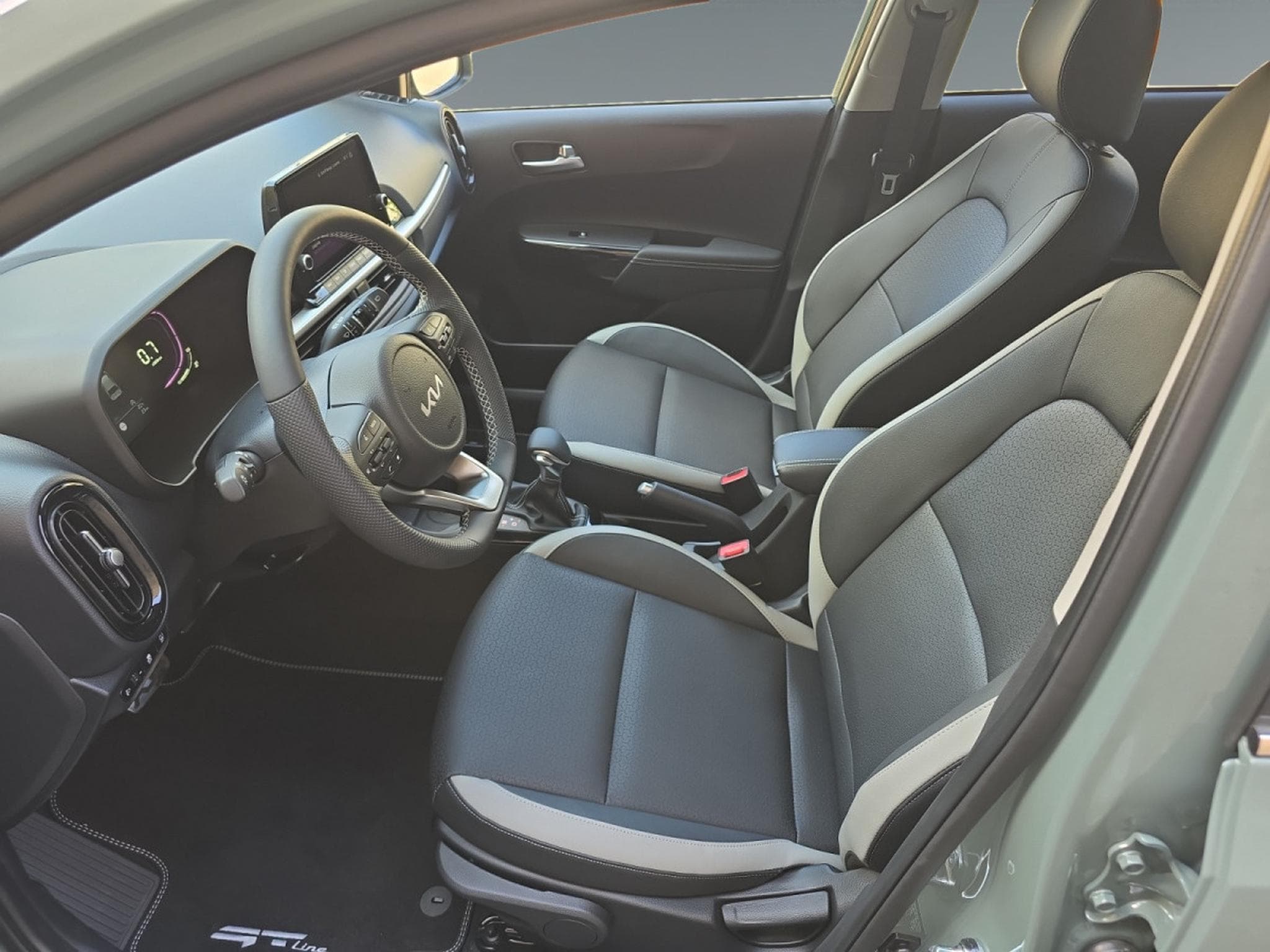 Kia Picanto GT Line 1.0 GDI ISG 68 AMT (2026) - Photo 9