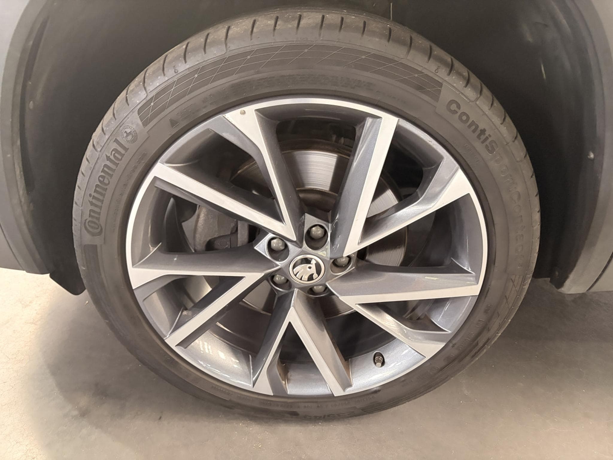 Skoda Kodiaq 2.0 TDi Sport Line 4x4 200 HP (2023) - Photo 8