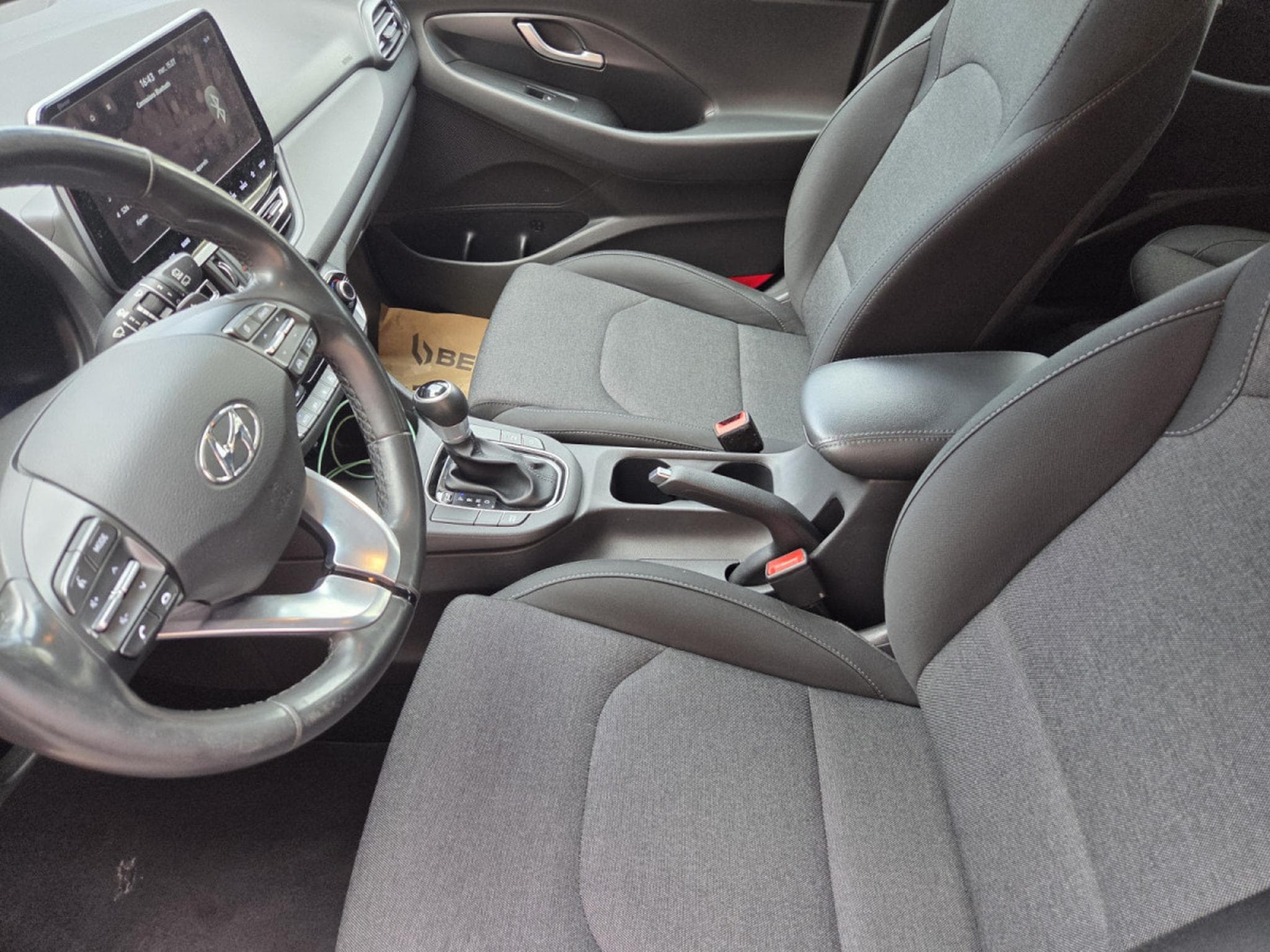 Hyundai i30 SW 1.6 CRDI 136 CV BVA Garantie 12 Mois (2021) - Photo 15