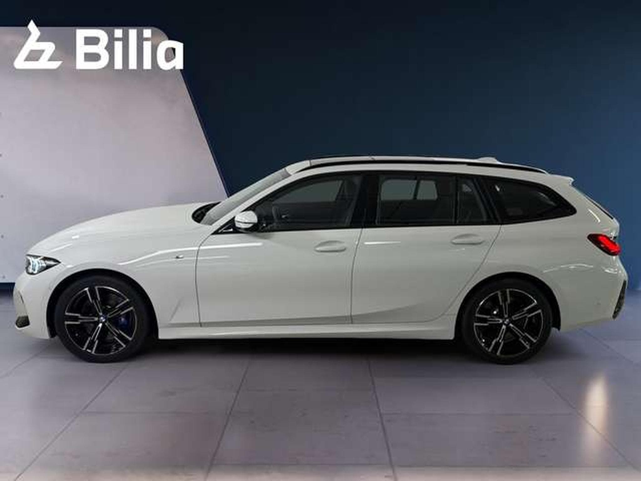 BMW 330 d xDrive M Sportpaket Head-Up HK HiFi DAB (2025) - Foto 12