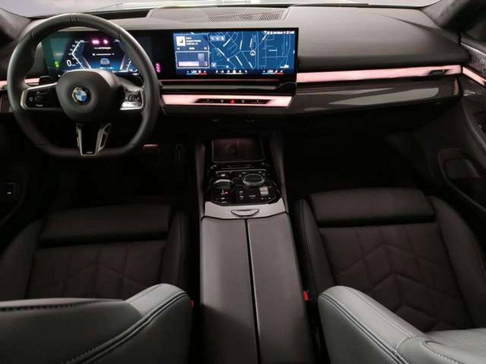 BMW 540 d xDrive M Sportpaket Head-Up DAB LED RFK (2025) - Foto 5