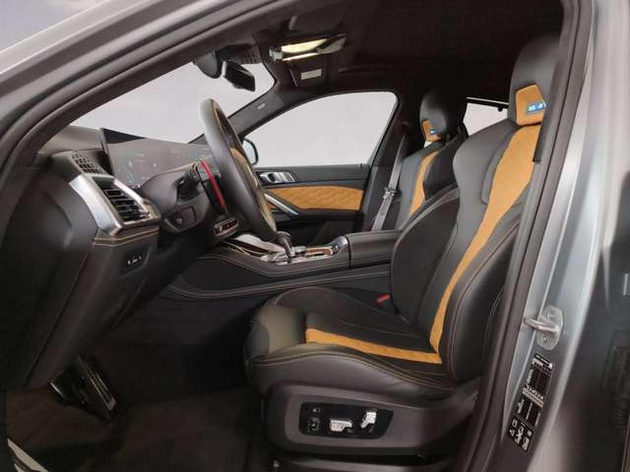 BMW X6M Competition HK HiFi DAB LED Pano.Dach (2025) - Photo 7