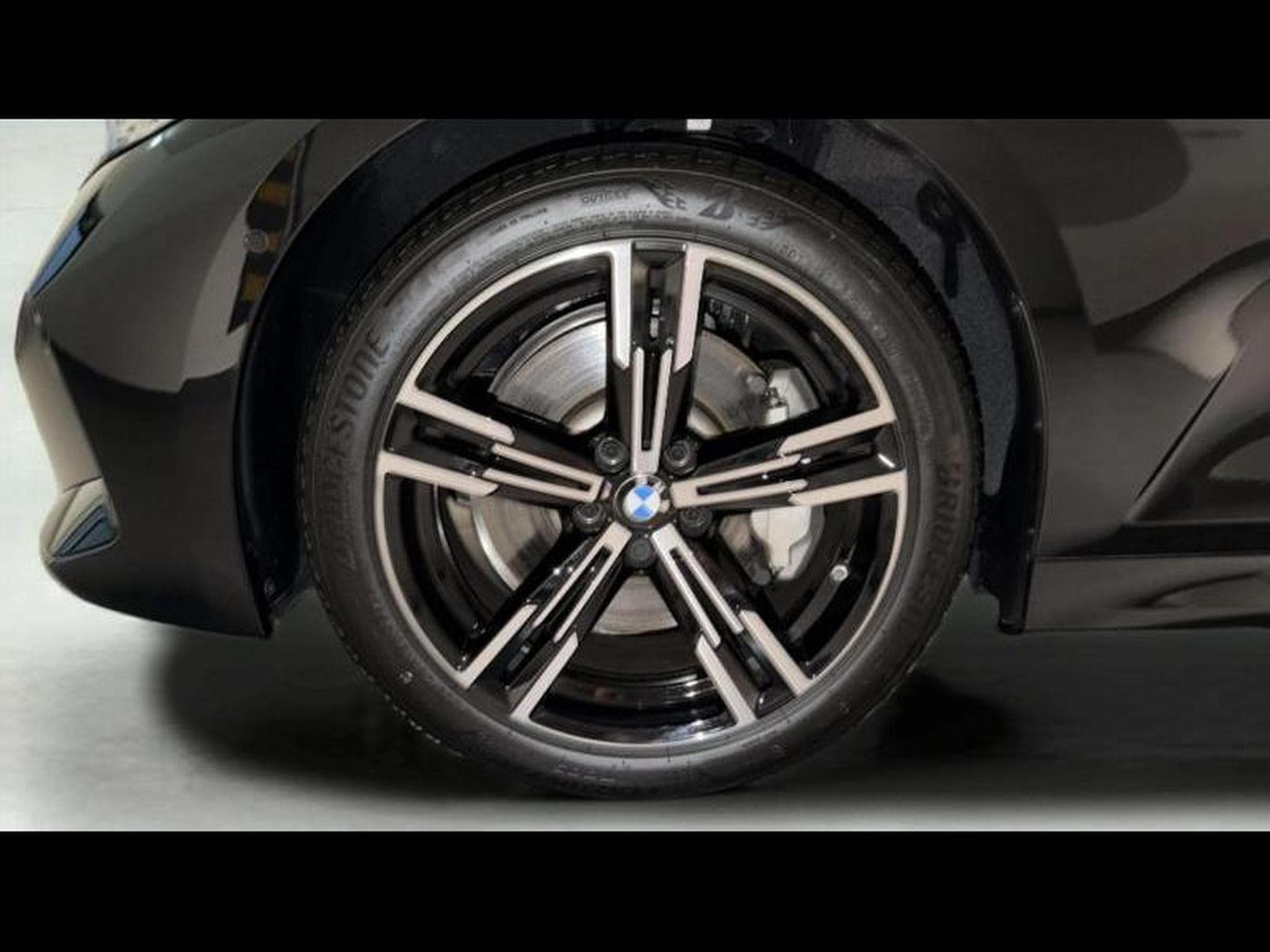 BMW 330 PACK M (2025) - Foto 8