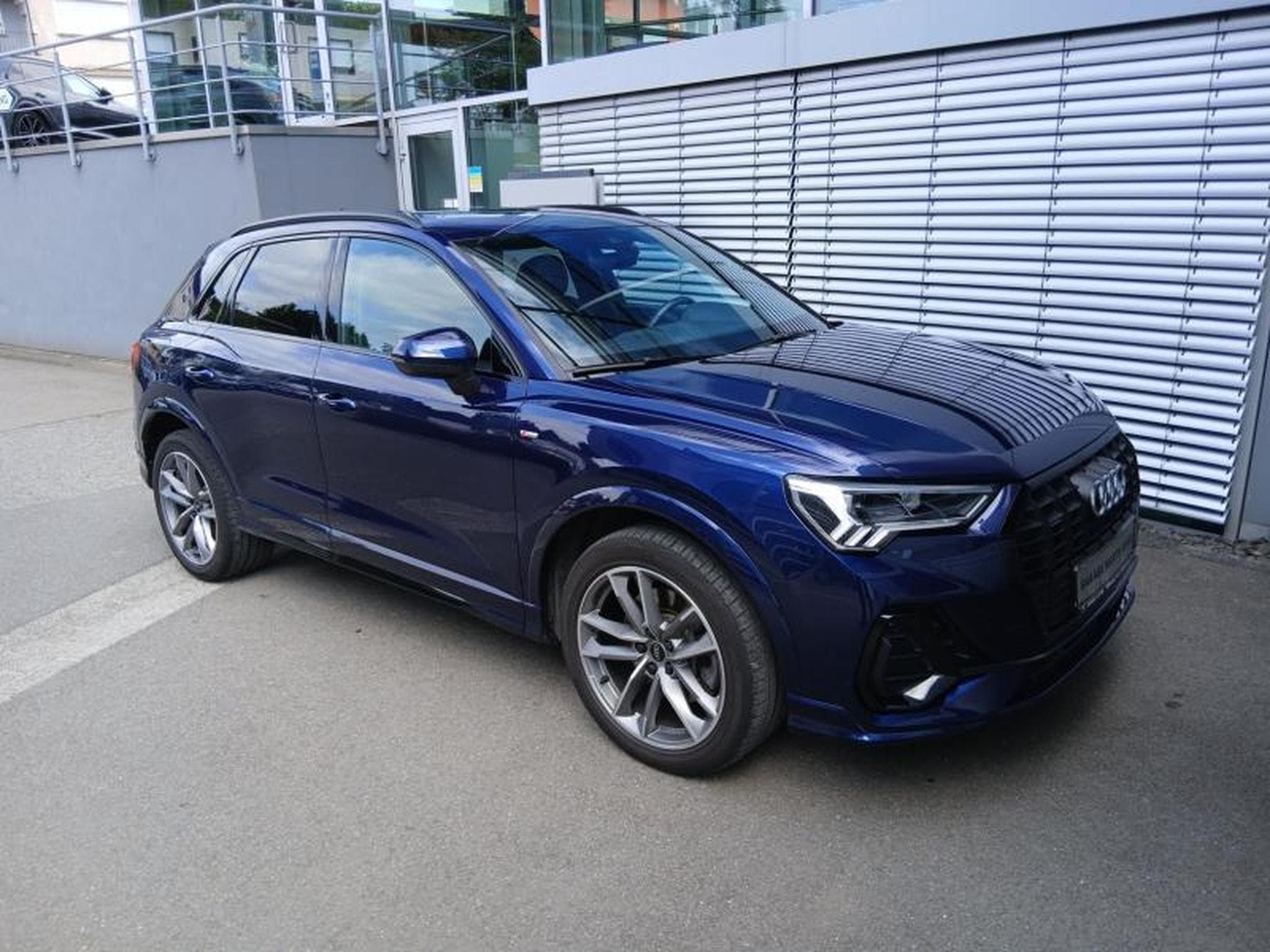 Audi Q3 S-line 40 TDI quattro s-tronic (2021) - Photo 5