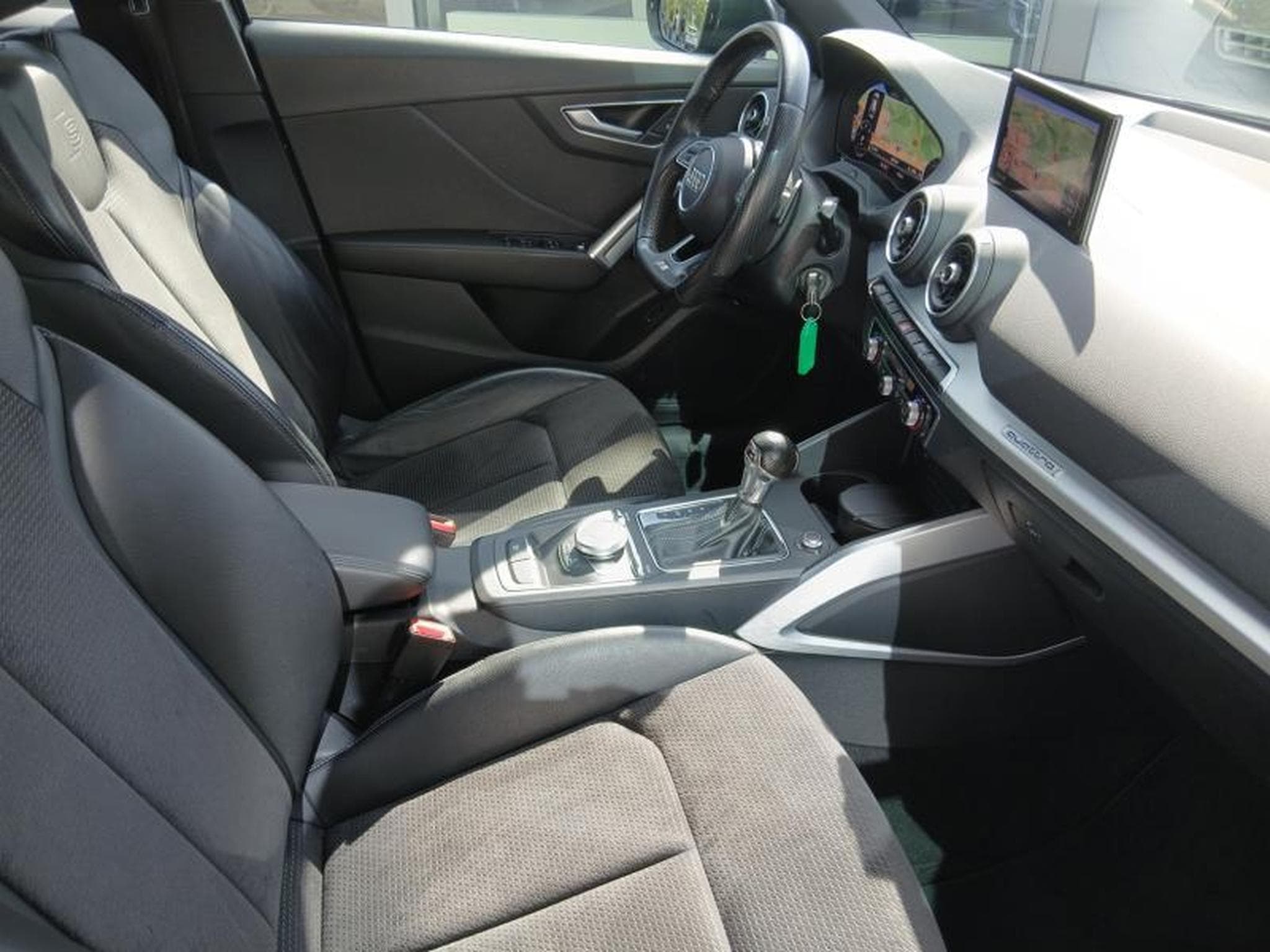 Audi Q2 Sport 2.0 TDI quattro s-tronic (2018) - Photo 10
