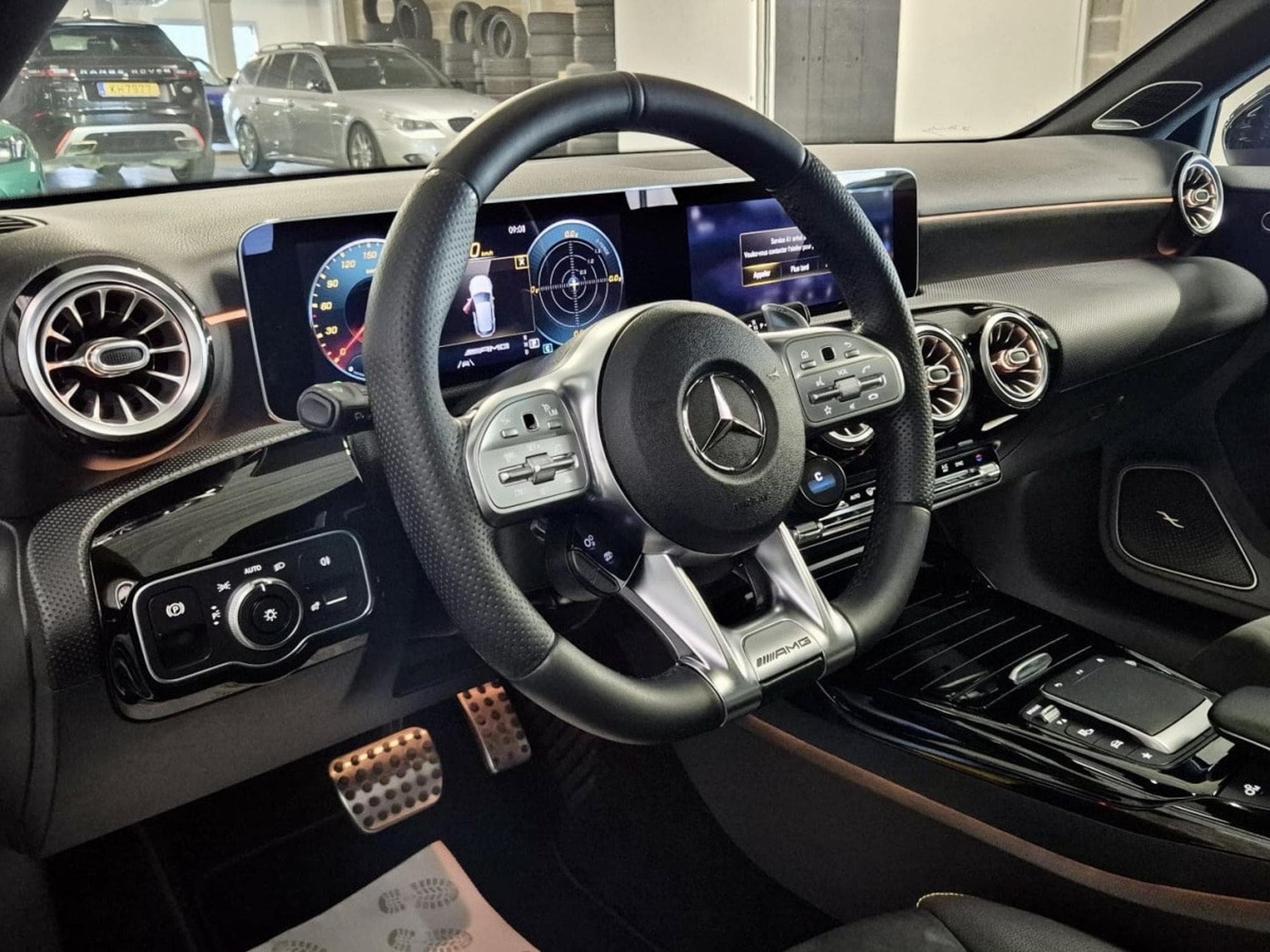 Mercedes A 45 AMG S 4 MATIC + BURMESTER PANO CUIR NAVI (2020) - Photo 12