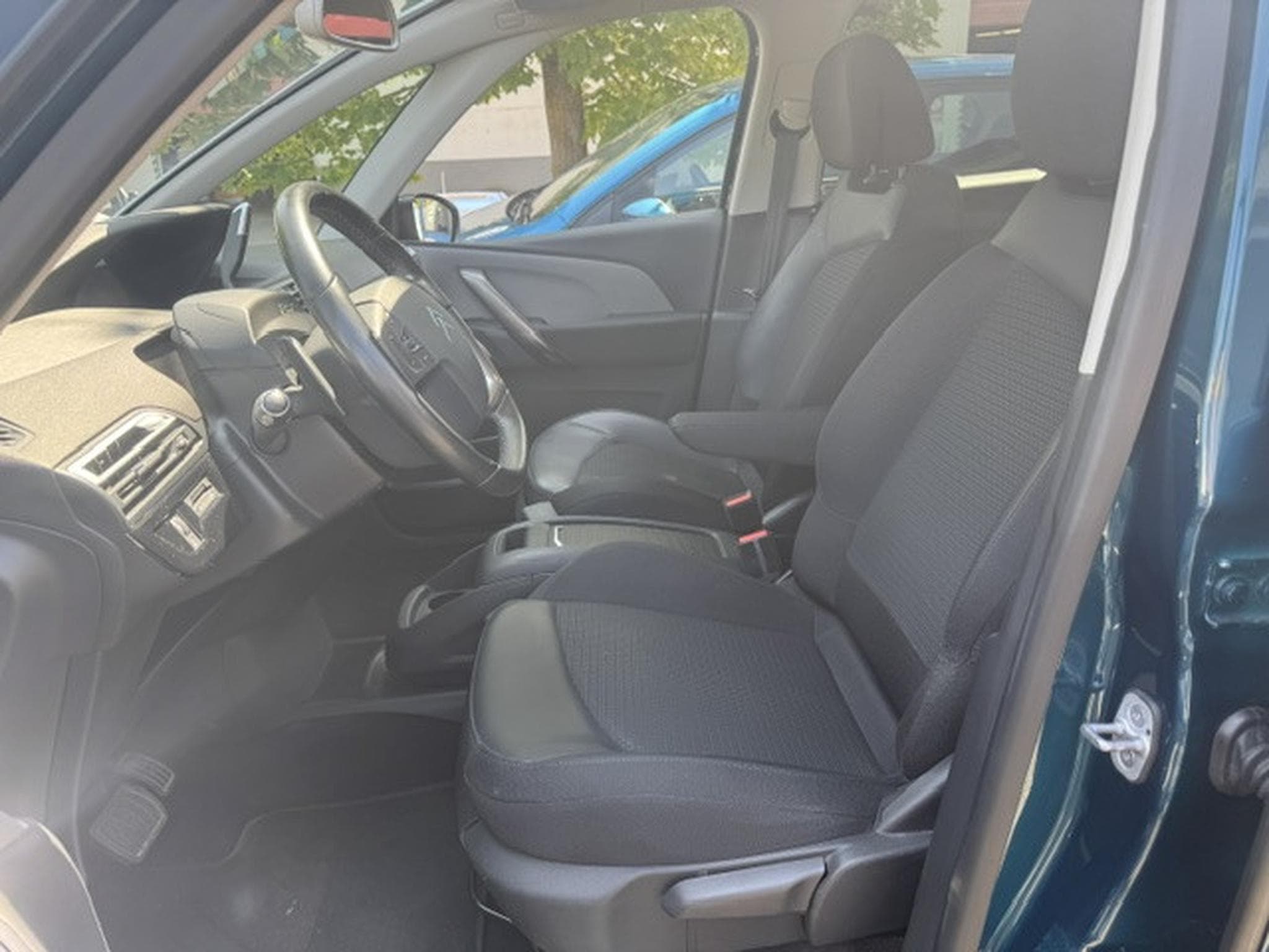 Citroën C4 Grand SpaceTourer CITROEN C4 SPACETOURER 7 SITZER AUTOMATIK KEYLESS LED NAVI (2022) - Photo 16
