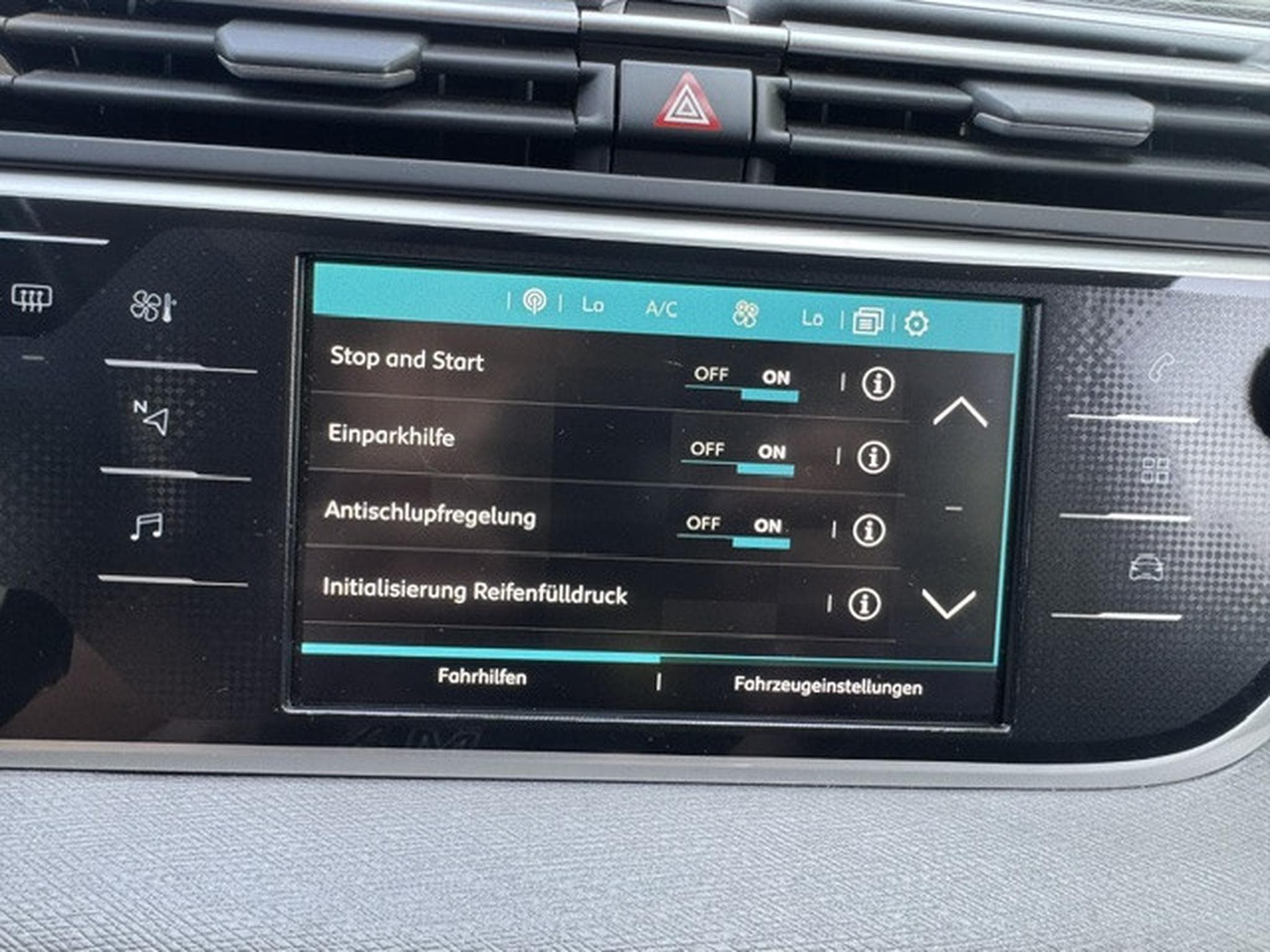 Citroën C4 Grand SpaceTourer CITROEN C4 SPACETOURER 7 SITZER AUTOMATIK KEYLESS LED NAVI (2022) - Photo 20
